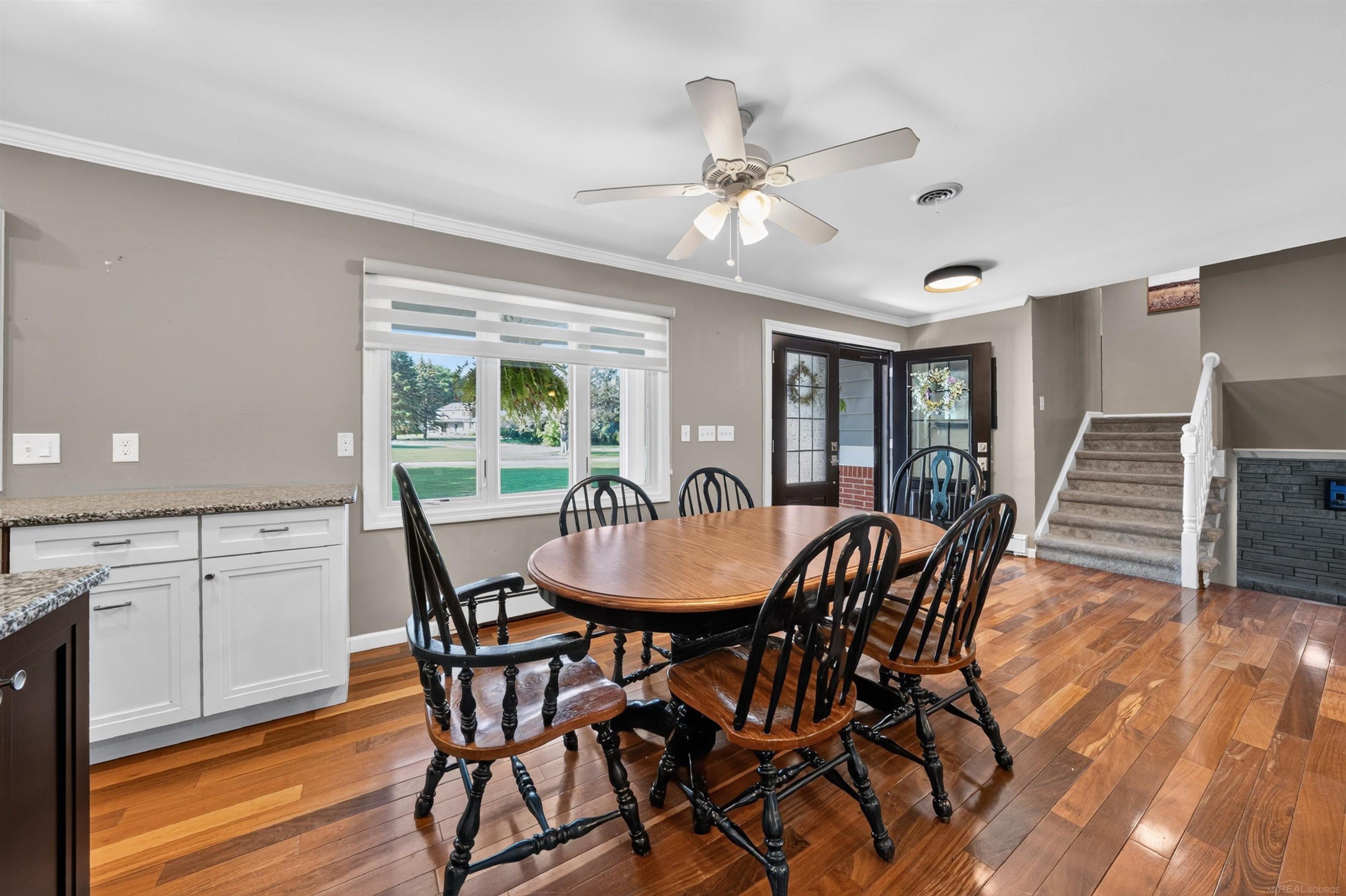 41306 Llewelyn Court