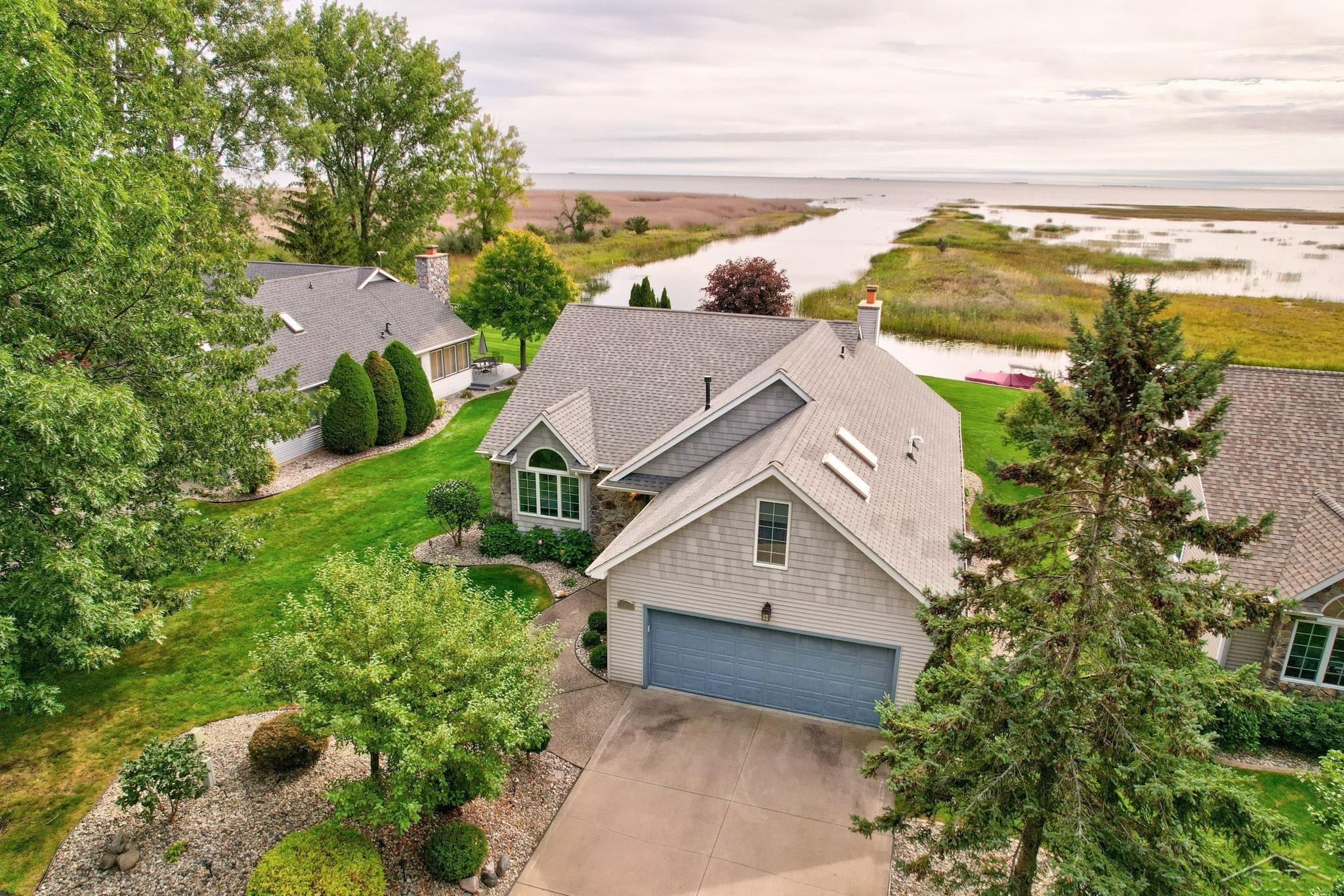 1100 Cove Court
