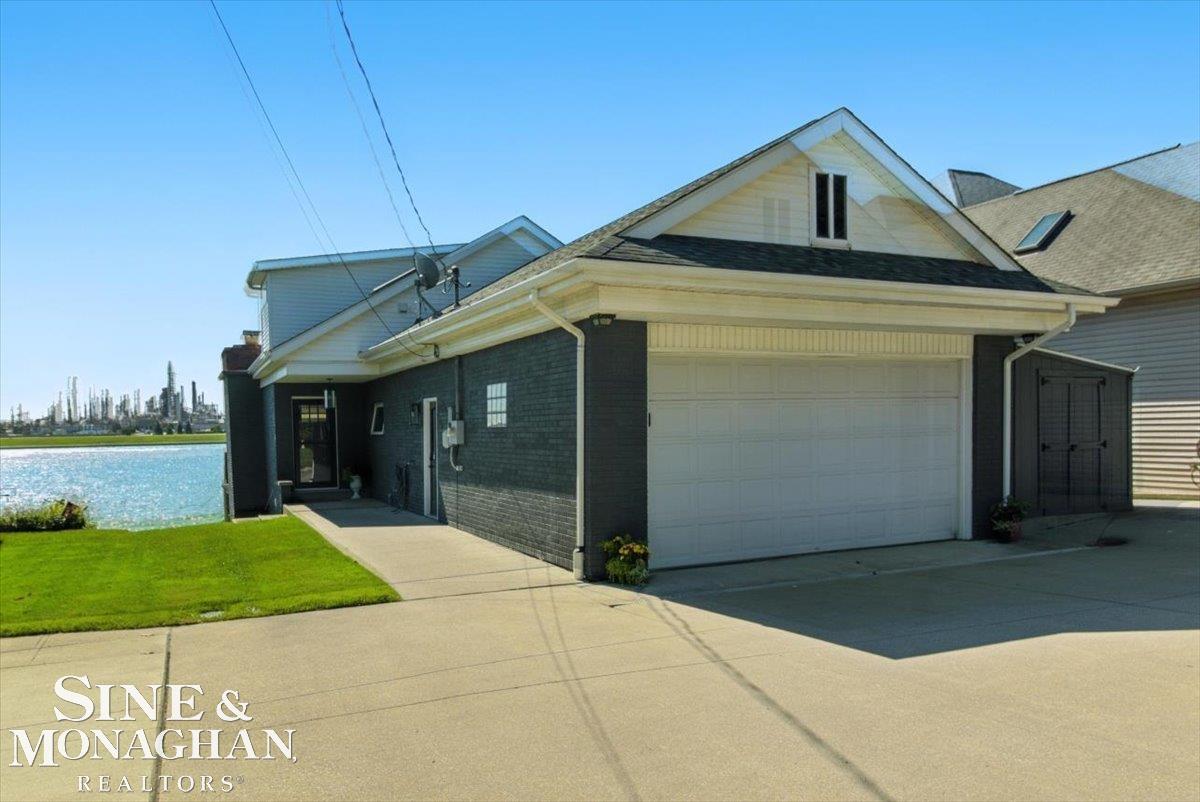 69 Gratiot Boulevard