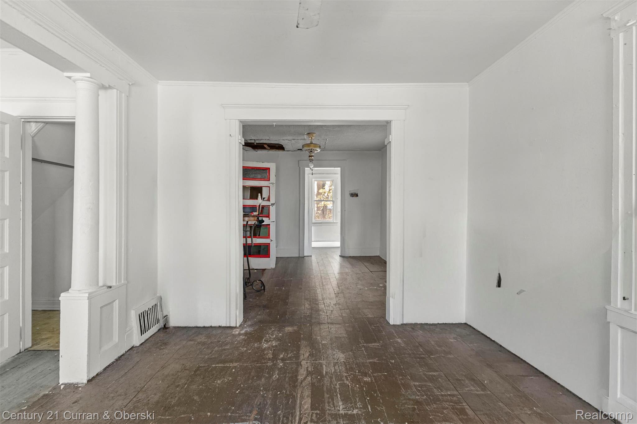 62 E Cicotte Street
