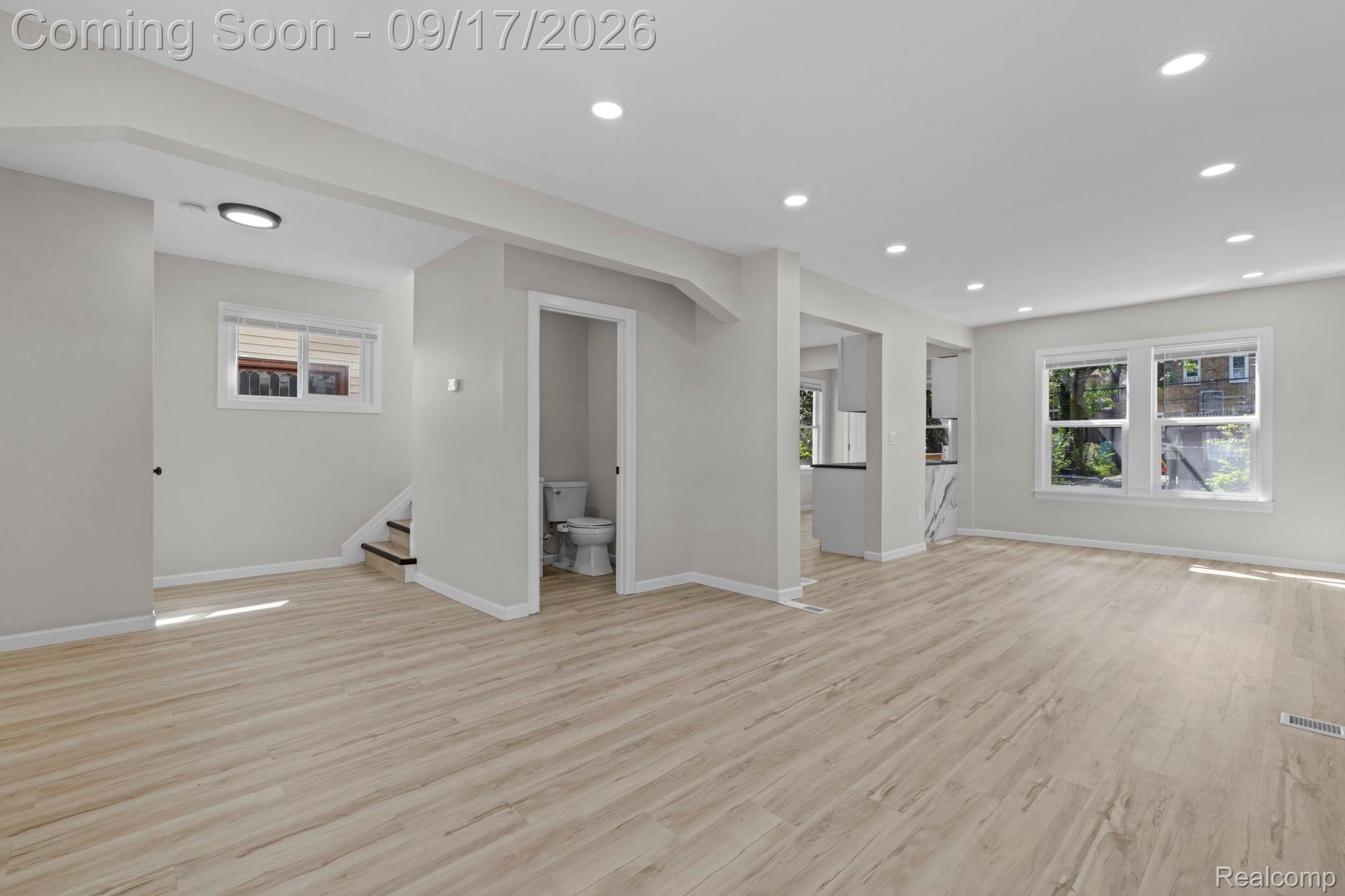 2351 Sharon Street