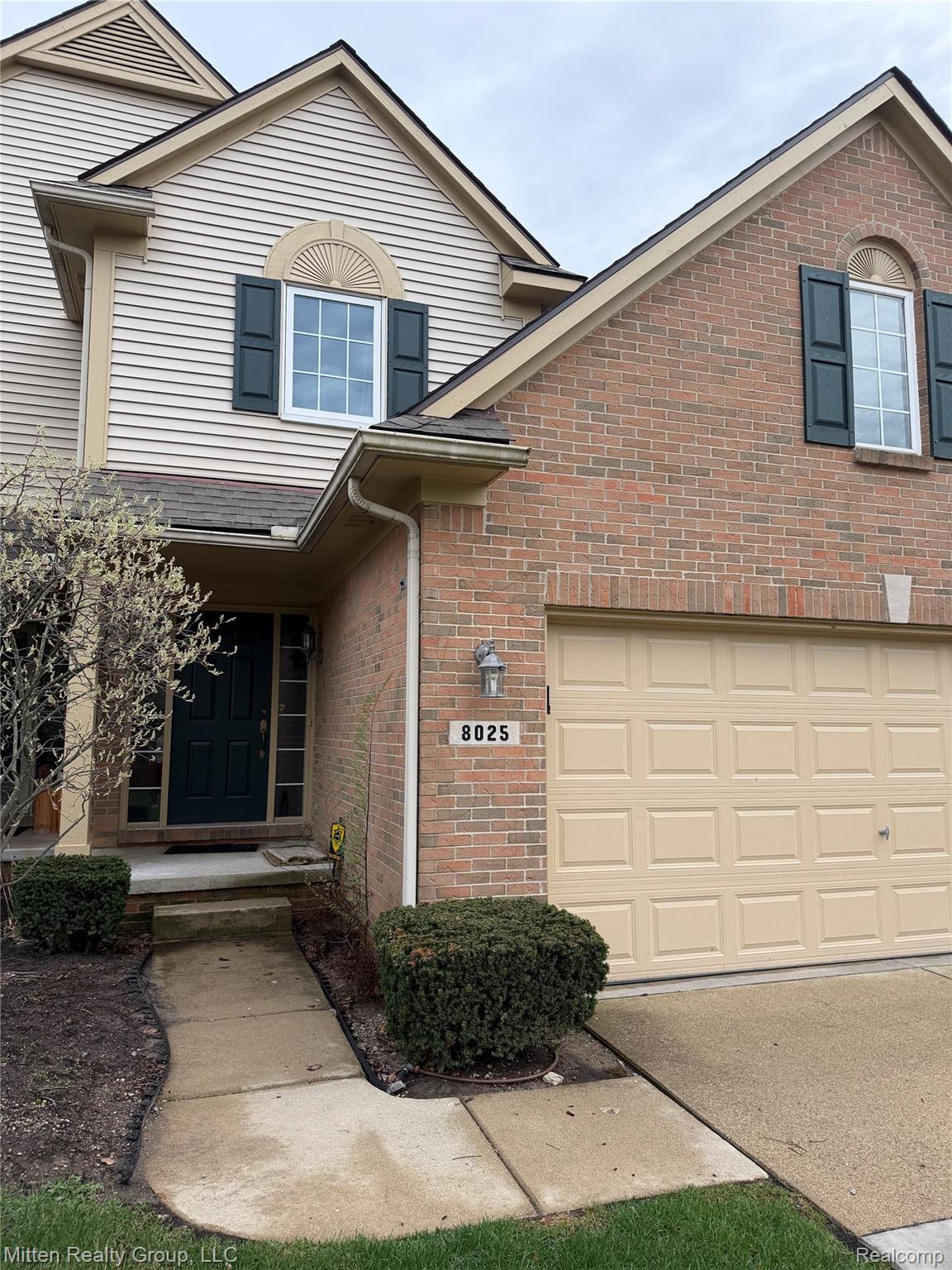 8025 Springdale Drive