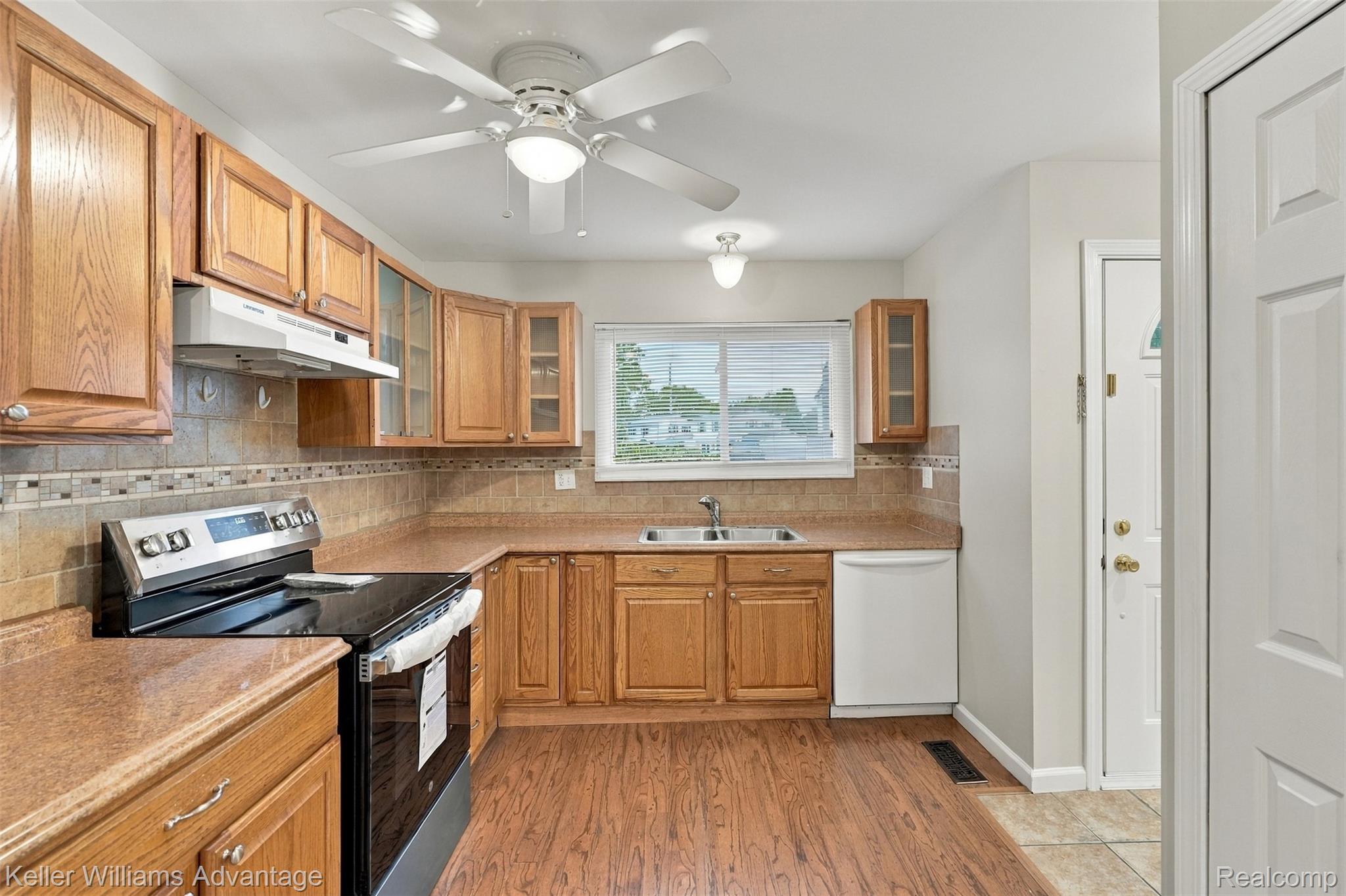 39694 Birchwood Drive