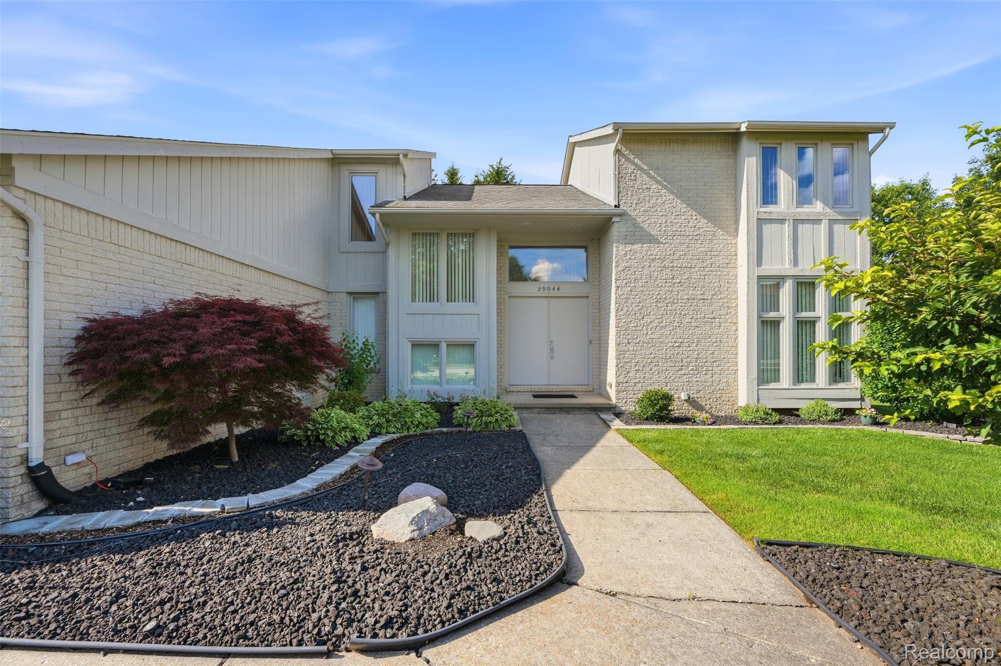 39044 Wilton Court