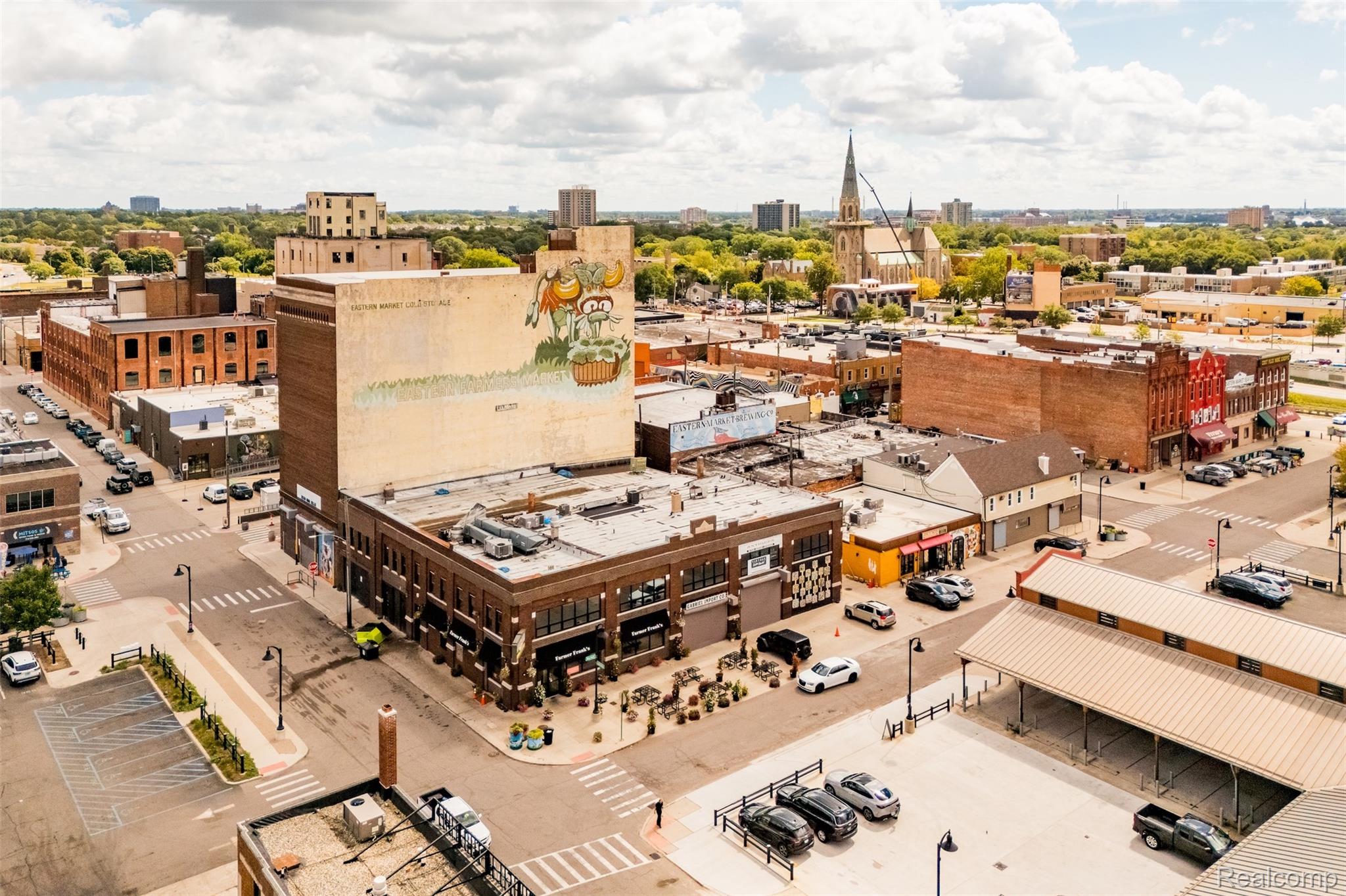 1468 Adelaide Street