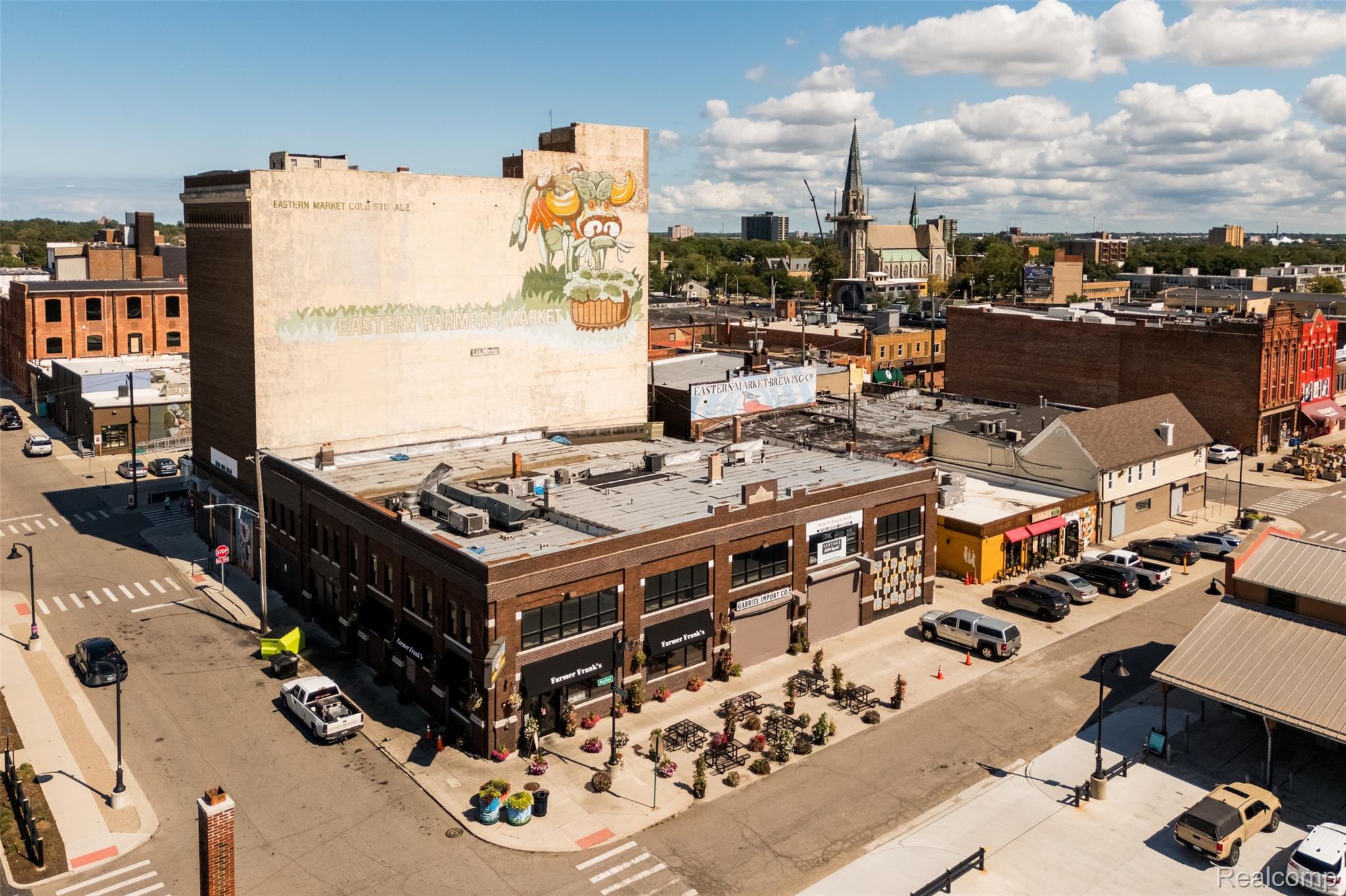 1468 Adelaide Street