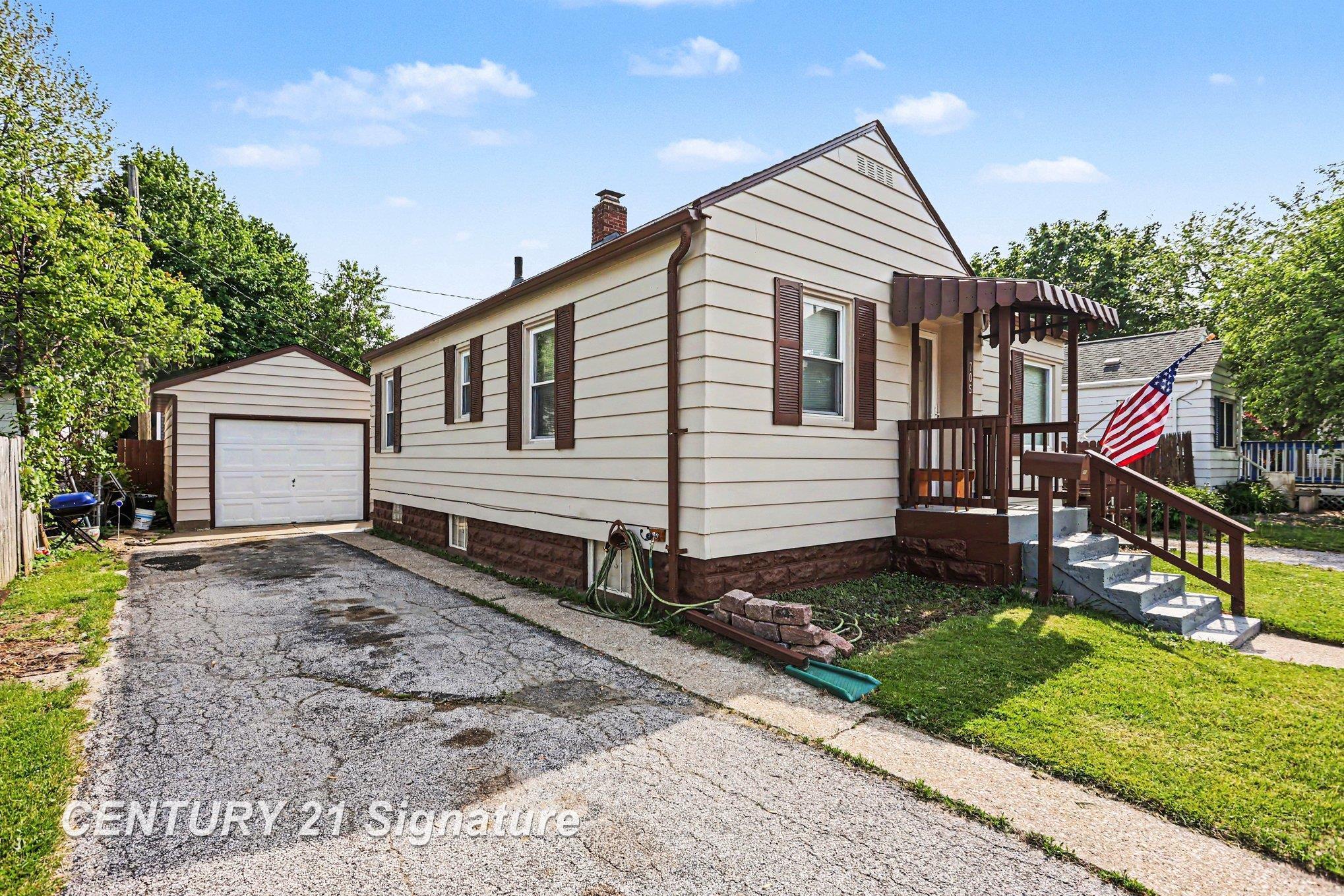 705 W Jenny Street