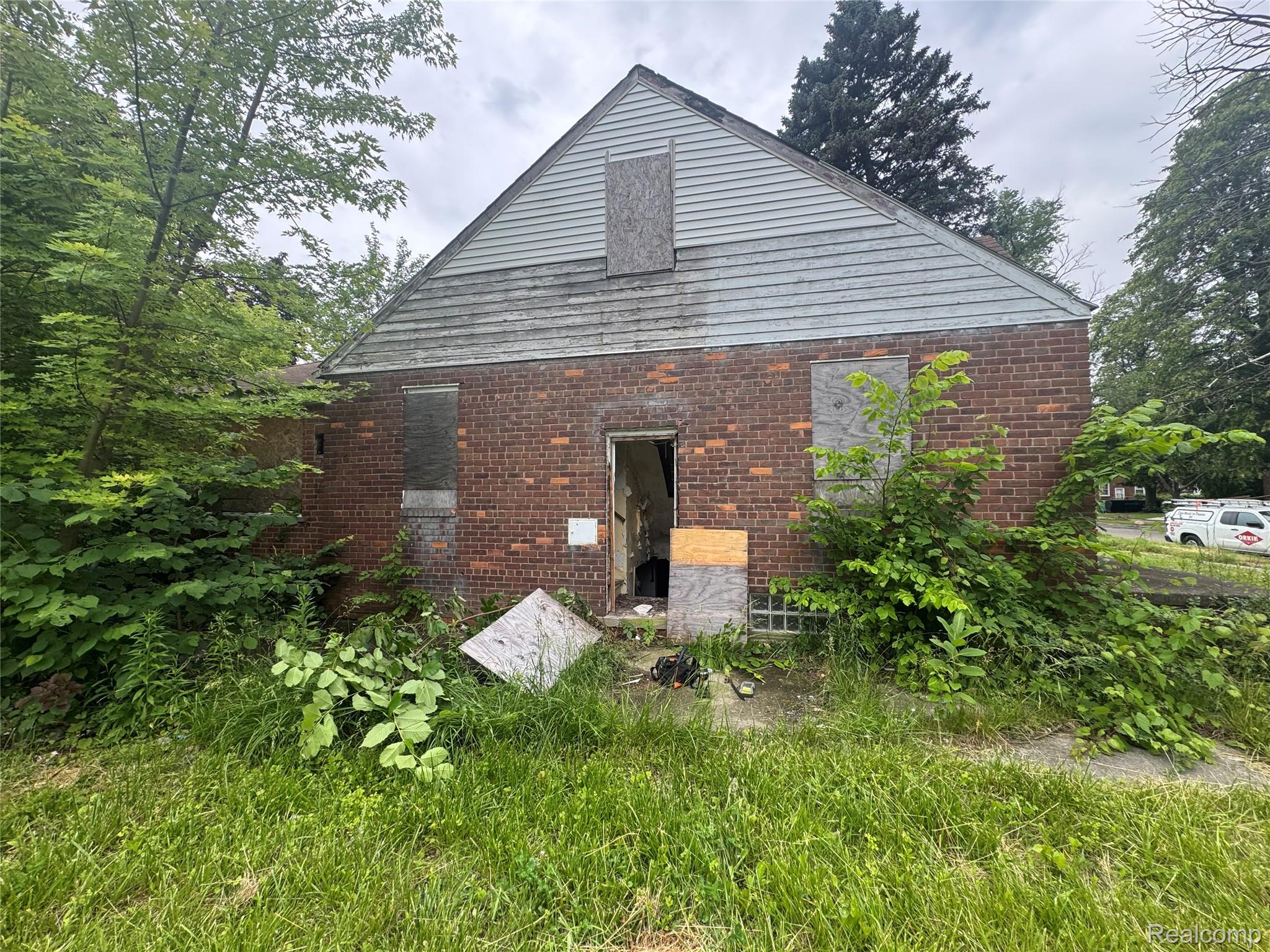 11624 Wayburn Street