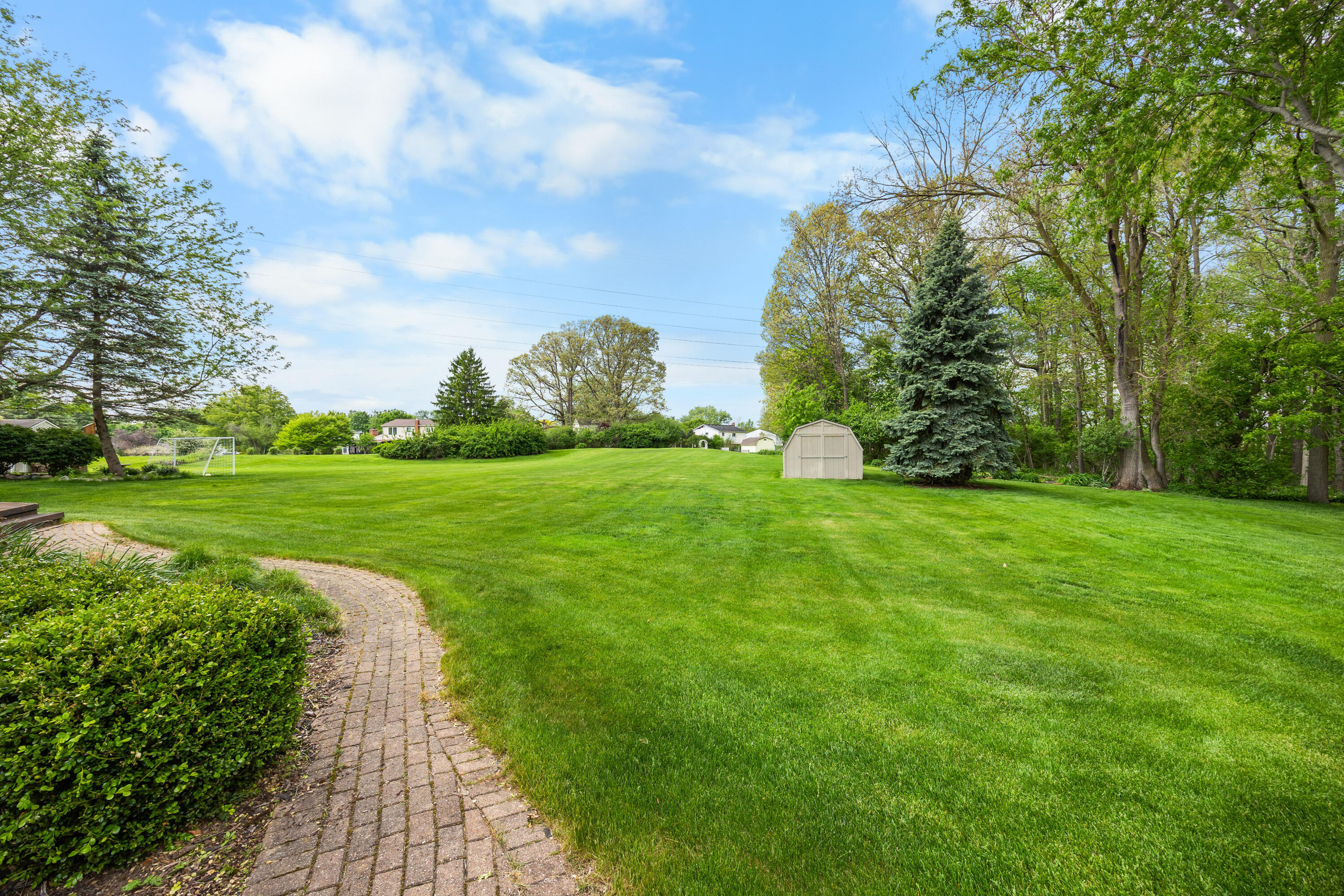 624 Woodhill Drive