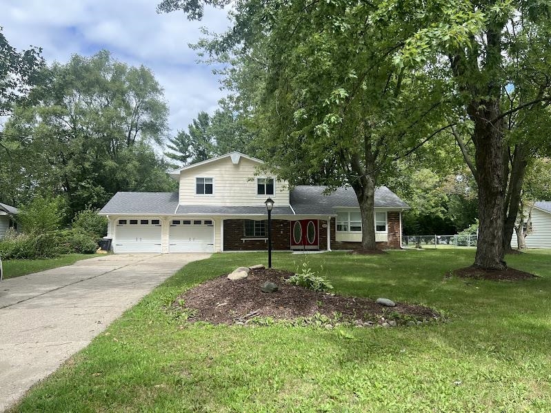 6090 Lancaster Drive