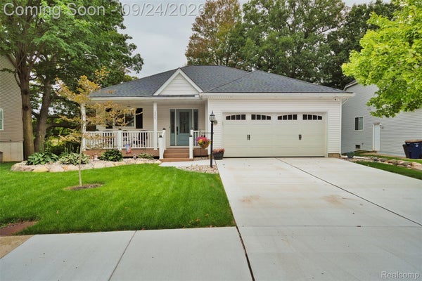 1355 SHERWOOD FOREST CT, WATERFORD, MI 48327 - Image 7cc0525f3a2cd8cb8da0c2b8a0973e7b/896436838