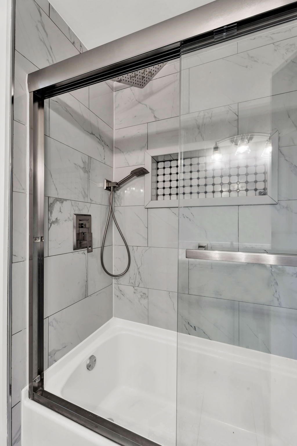 Sterling Heights City, Michigan 48310, United States, 4 Bedrooms Bedrooms, ,4 BathroomsBathrooms,Residential,Active,122338