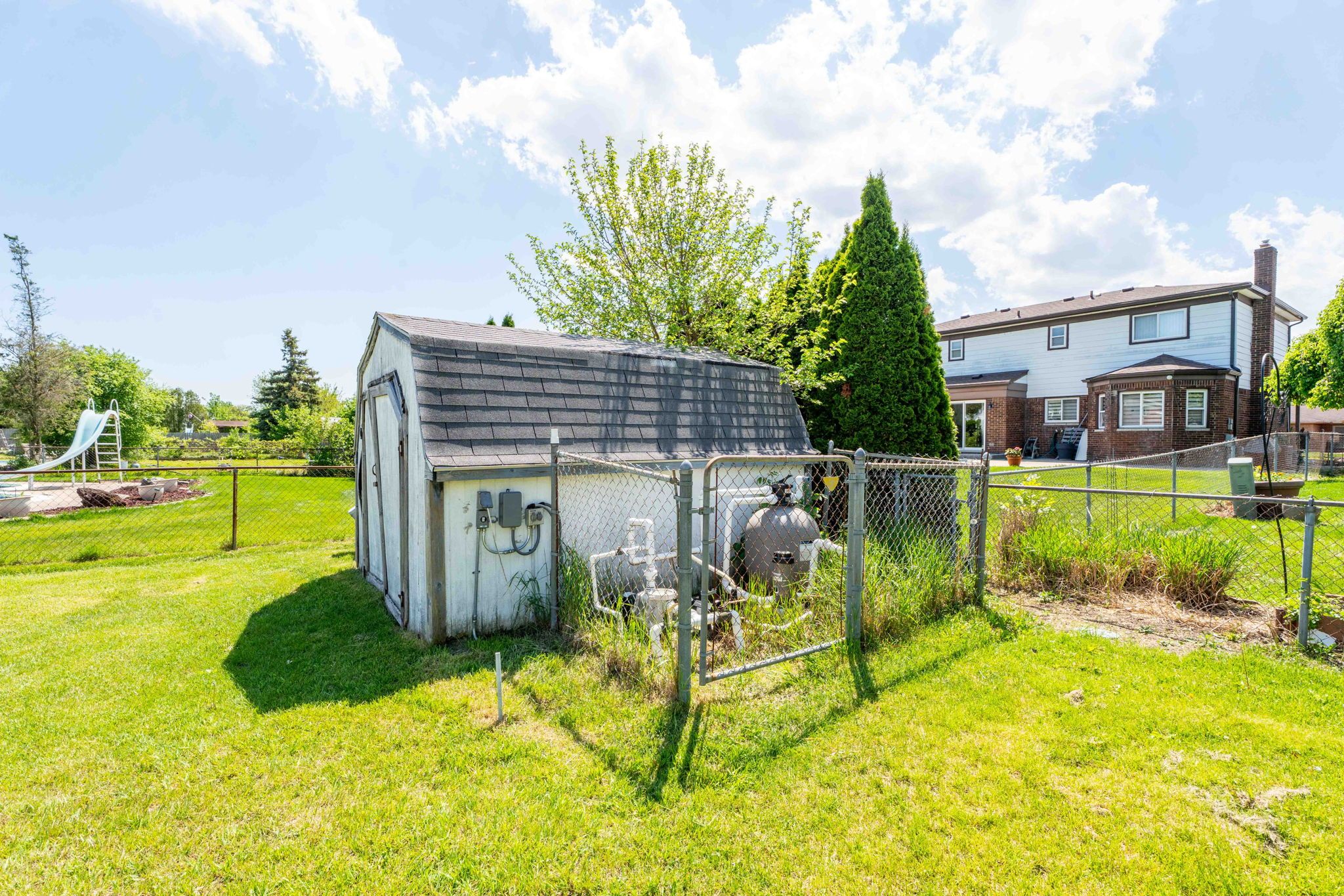 Sterling Heights City, Michigan 48310, United States, 4 Bedrooms Bedrooms, ,4 BathroomsBathrooms,Residential,Active,122338