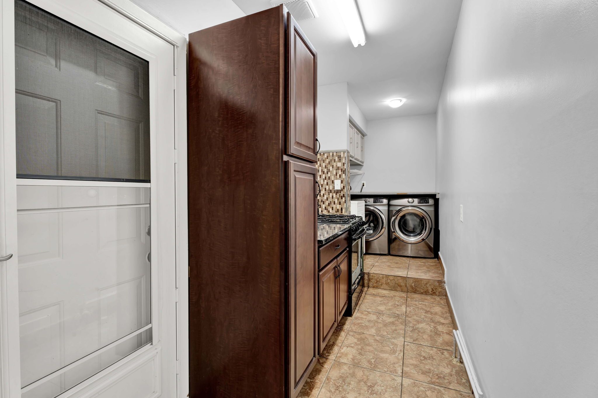 Sterling Heights City, Michigan 48310, United States, 4 Bedrooms Bedrooms, ,4 BathroomsBathrooms,Residential,Active,122338