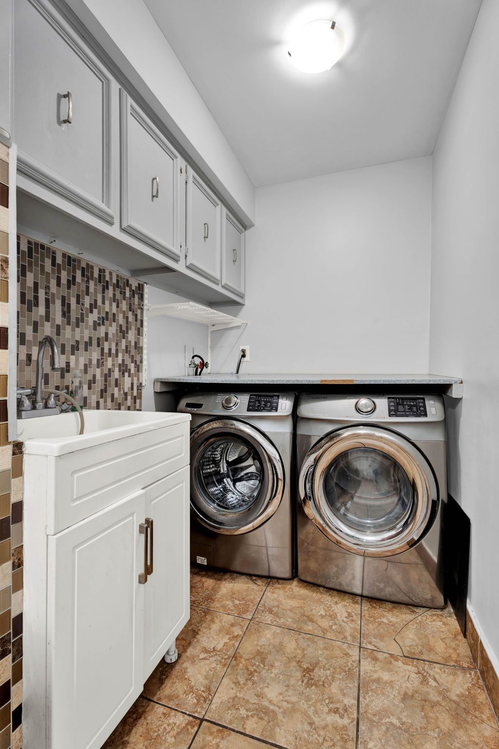 Sterling Heights City, Michigan 48310, United States, 4 Bedrooms Bedrooms, ,4 BathroomsBathrooms,Residential,Active,122338