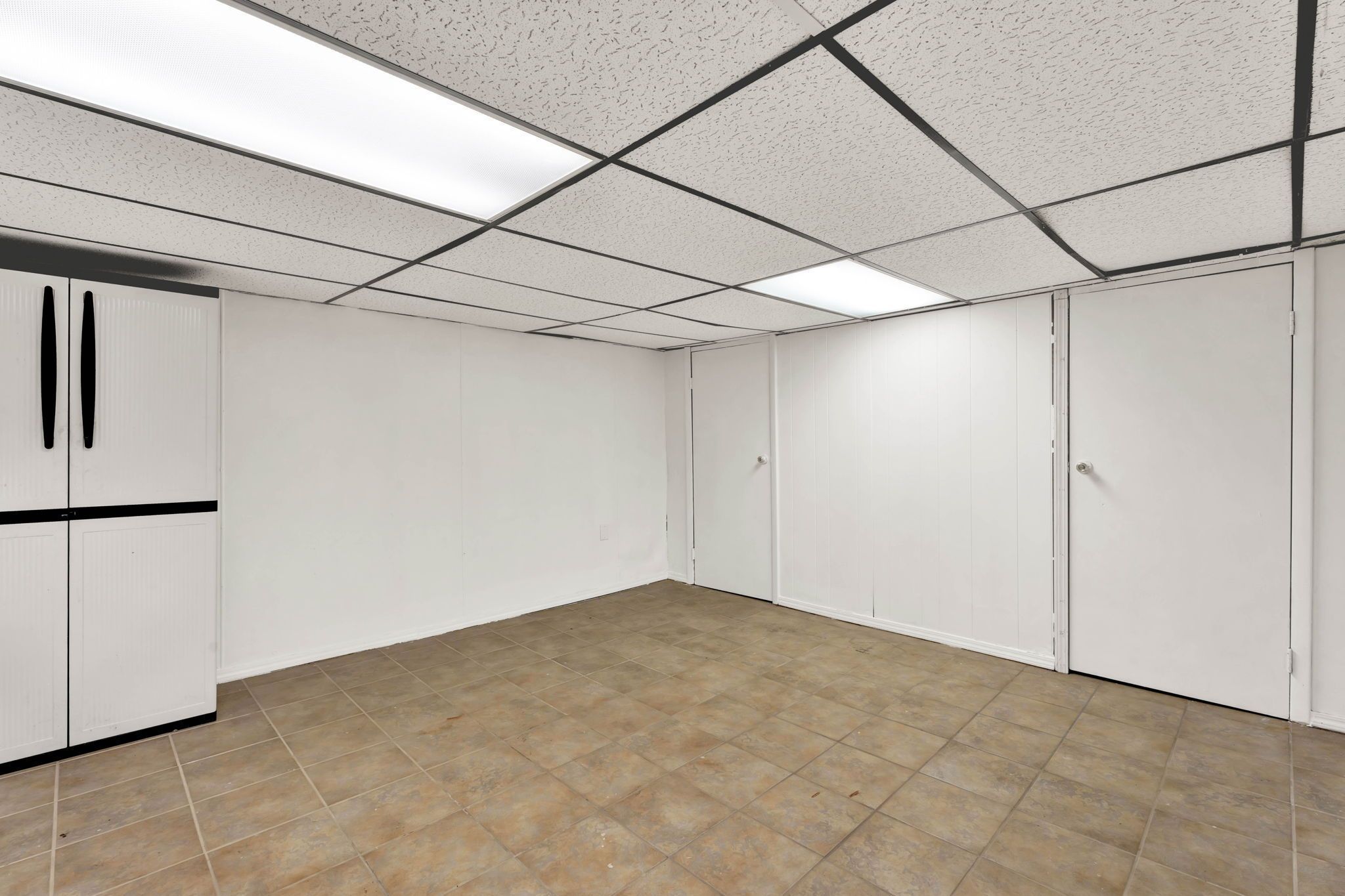 Sterling Heights City, Michigan 48310, United States, 4 Bedrooms Bedrooms, ,4 BathroomsBathrooms,Residential,Active,122338