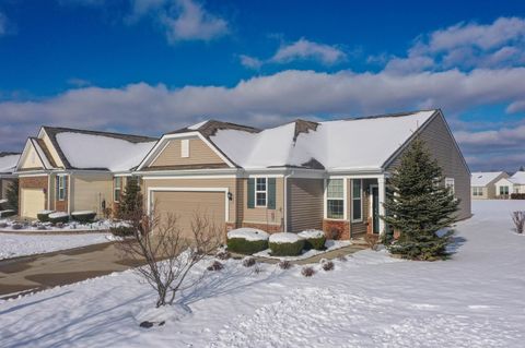 Photo of 9411 St. Andrews Drive, Grand Blanc Charter Township, MI 48439 (MLS # 5050193092)