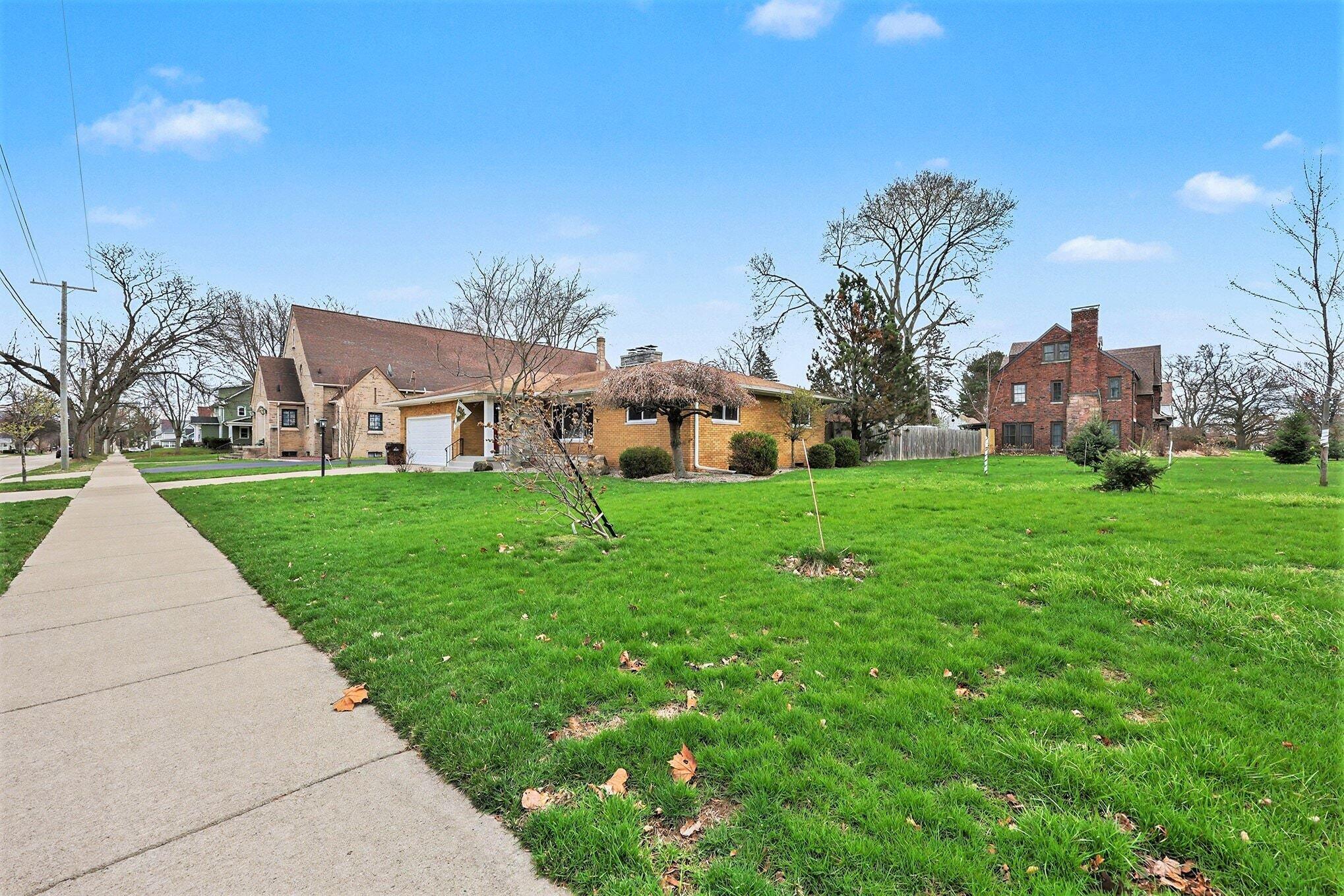 1109 W Franklin Street