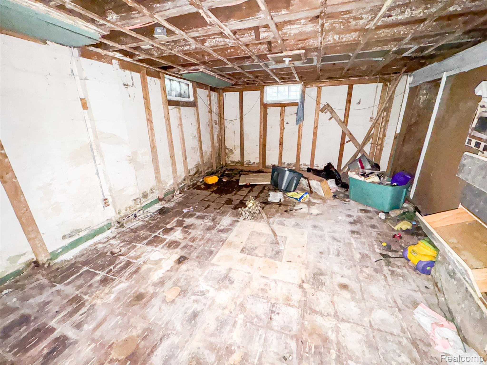 617 W Witherbee Street