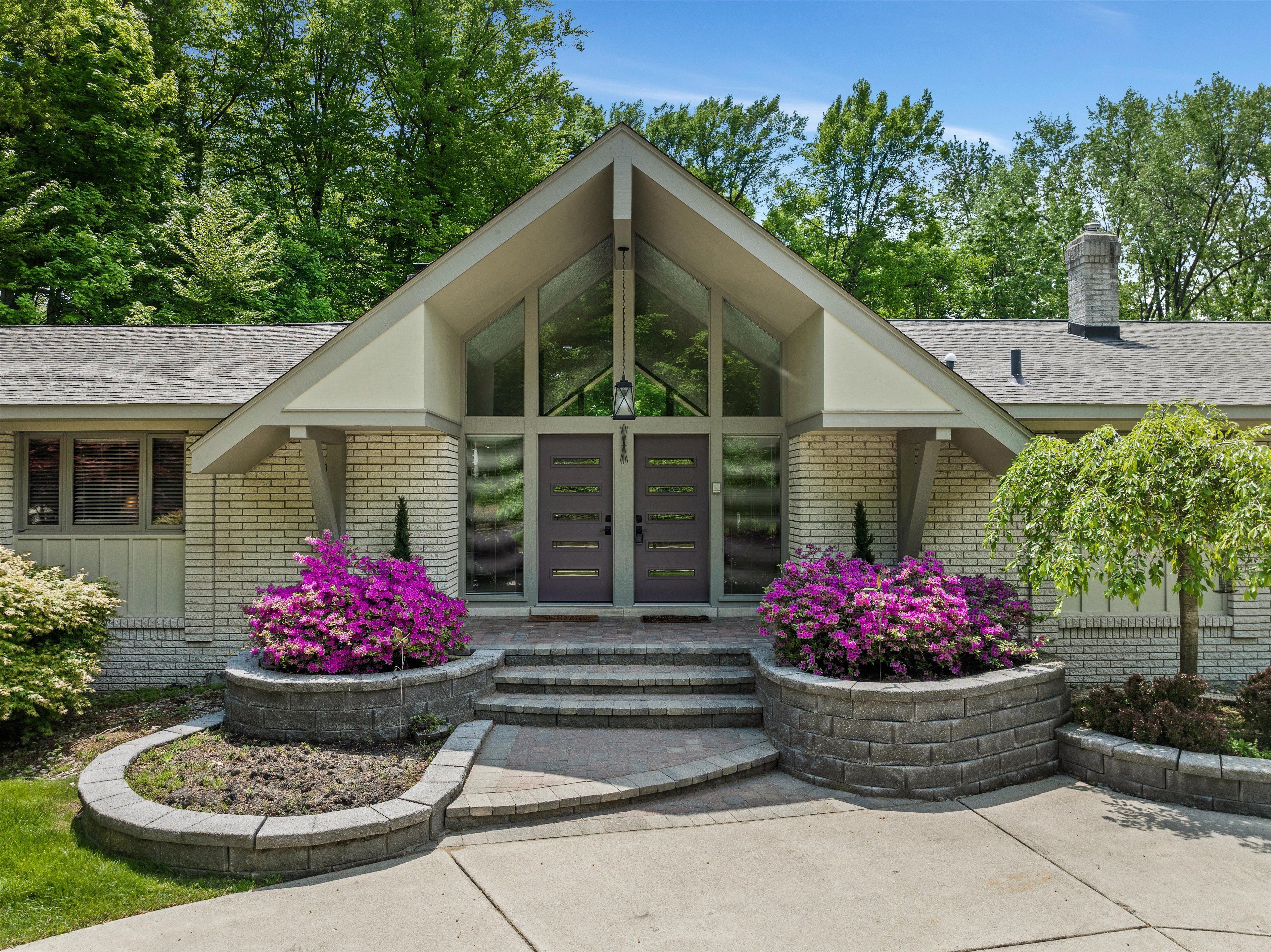 21301 WOODHILL Drive