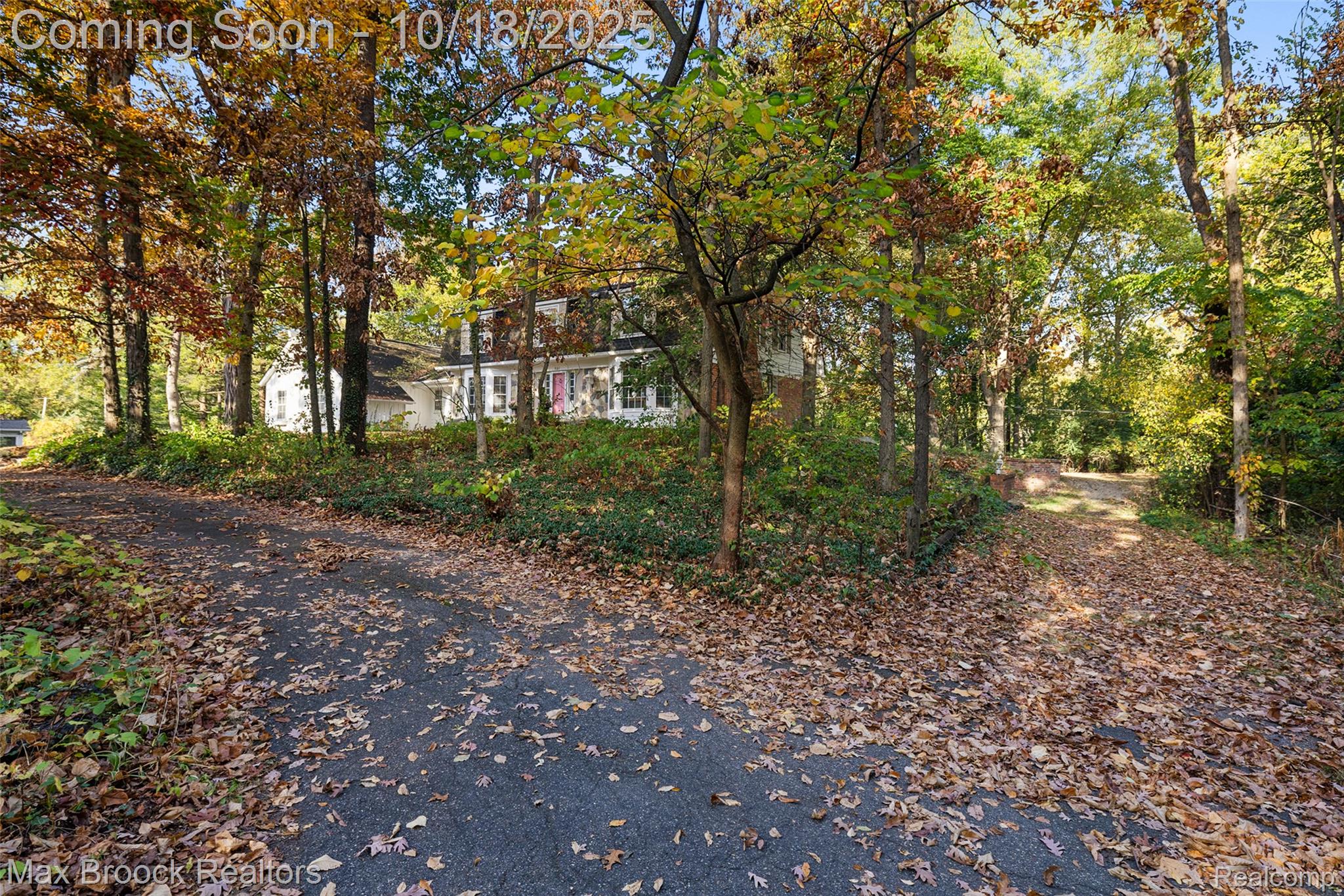 521 Kingsley Trail