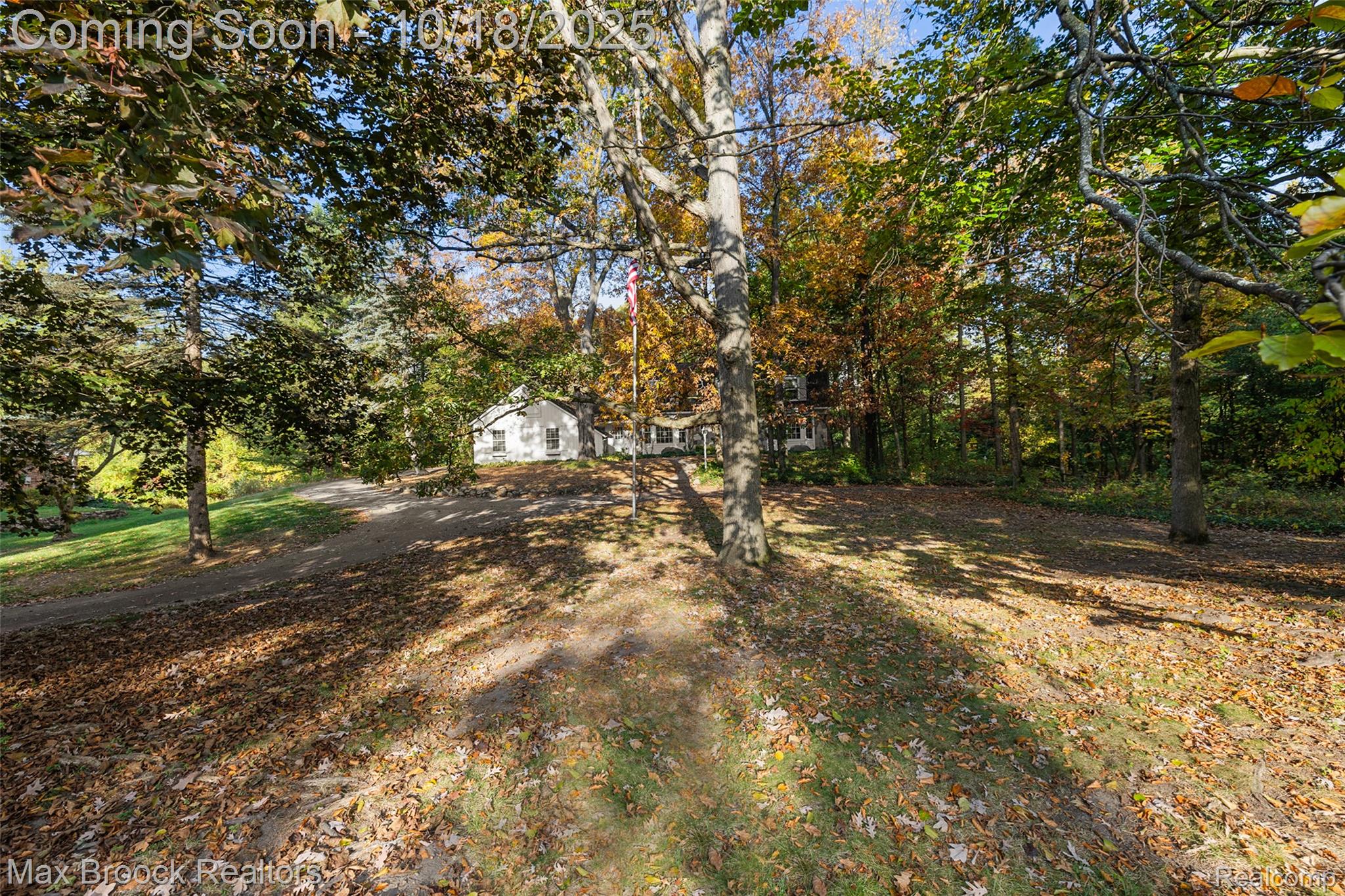 521 Kingsley Trail