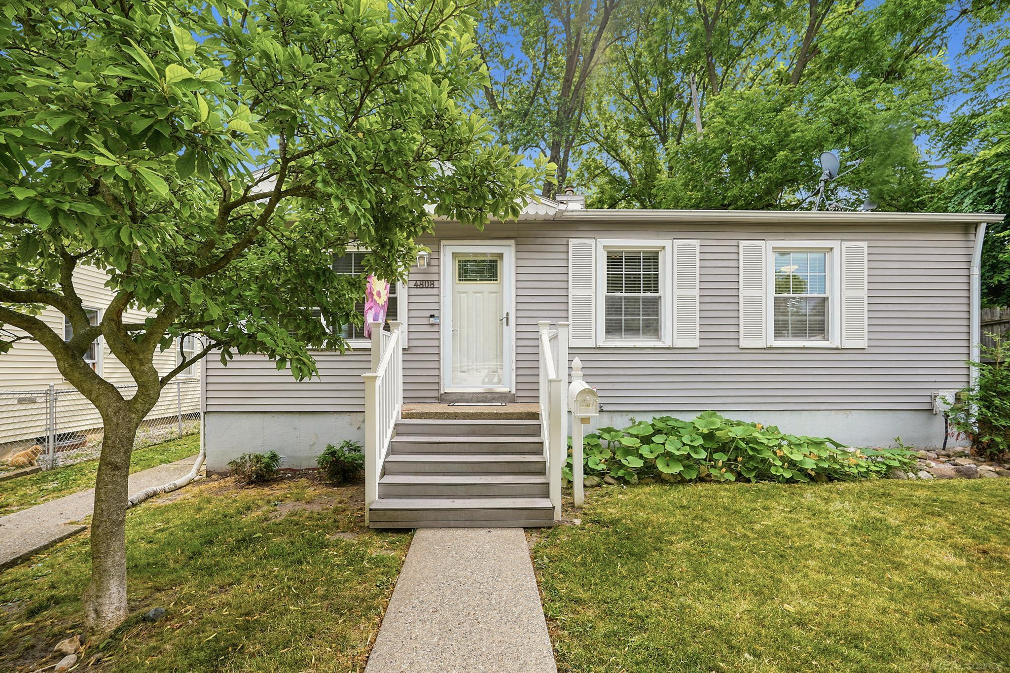4808 Beta Lane