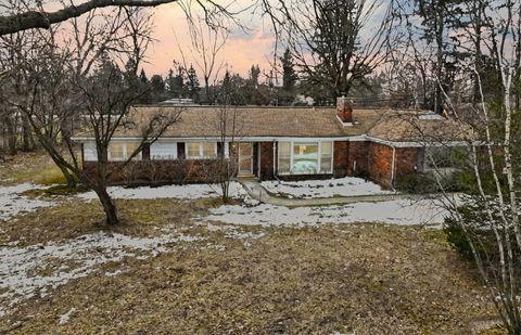 2763 W Avon Road Rochester Hills City Oakland MI 48309