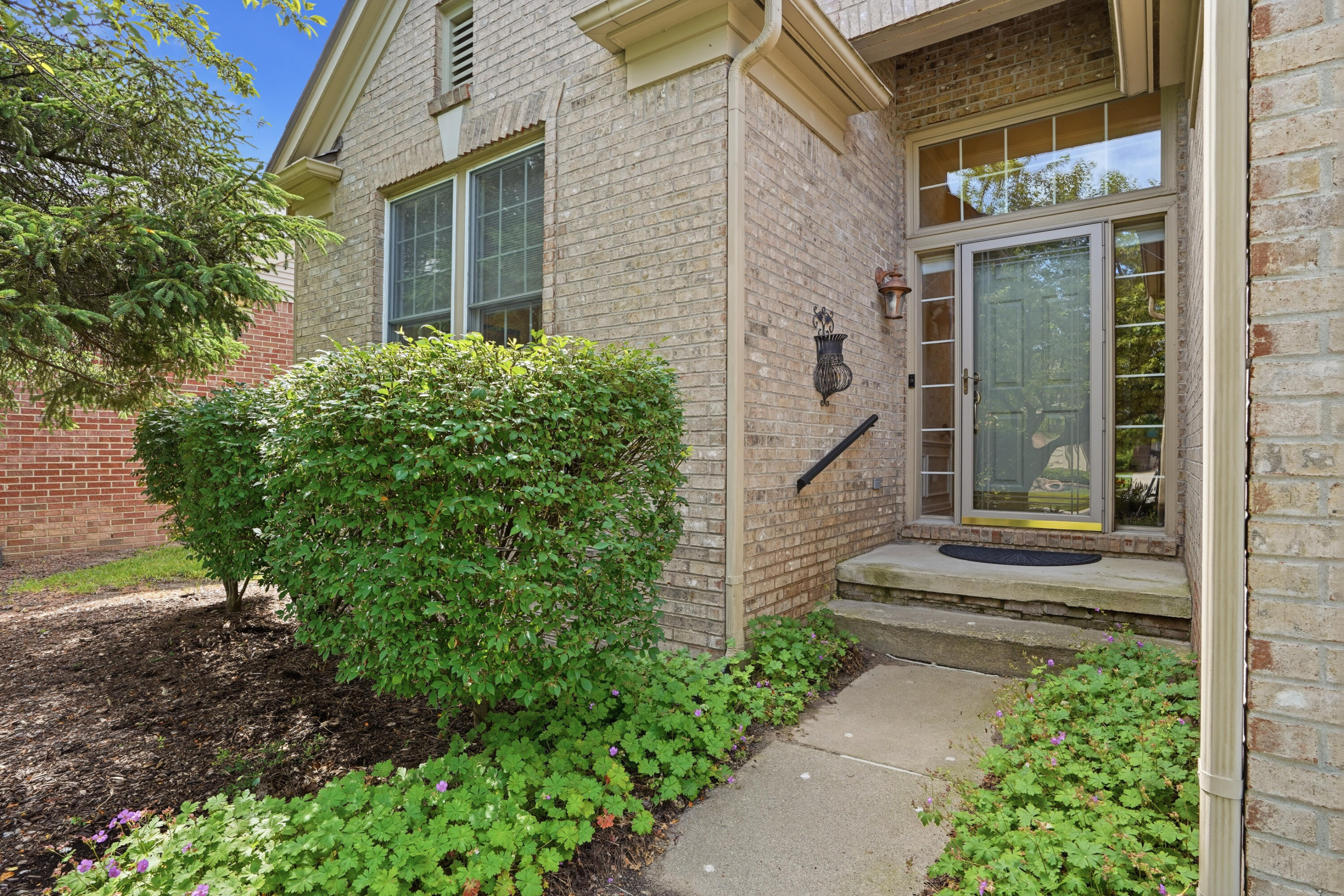 51329 Northview