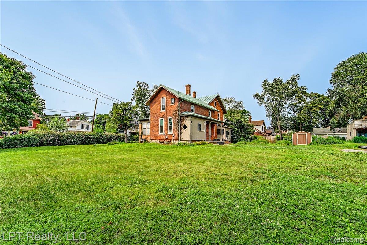 206 N Macomb Street
