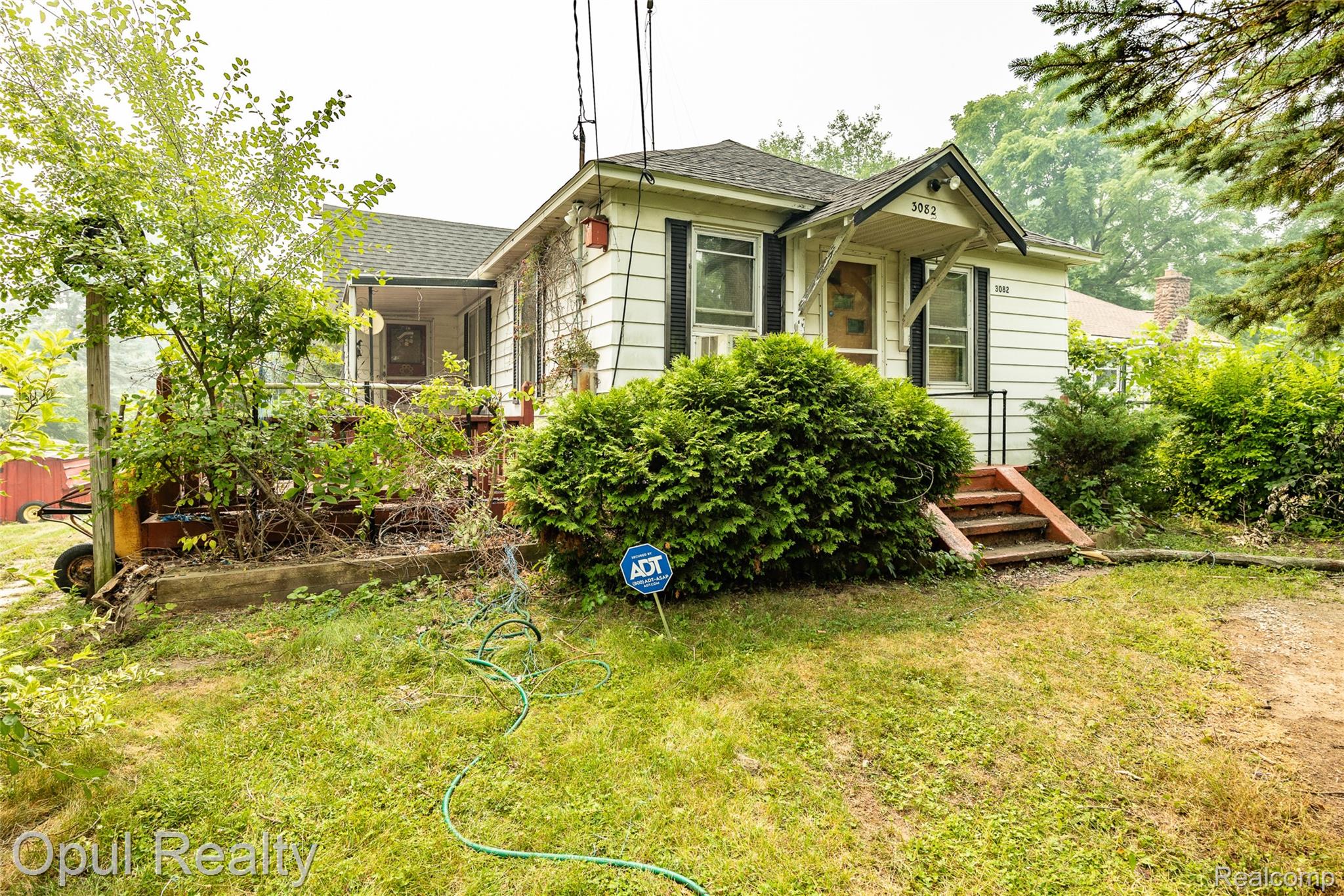 3082 Churchill Road