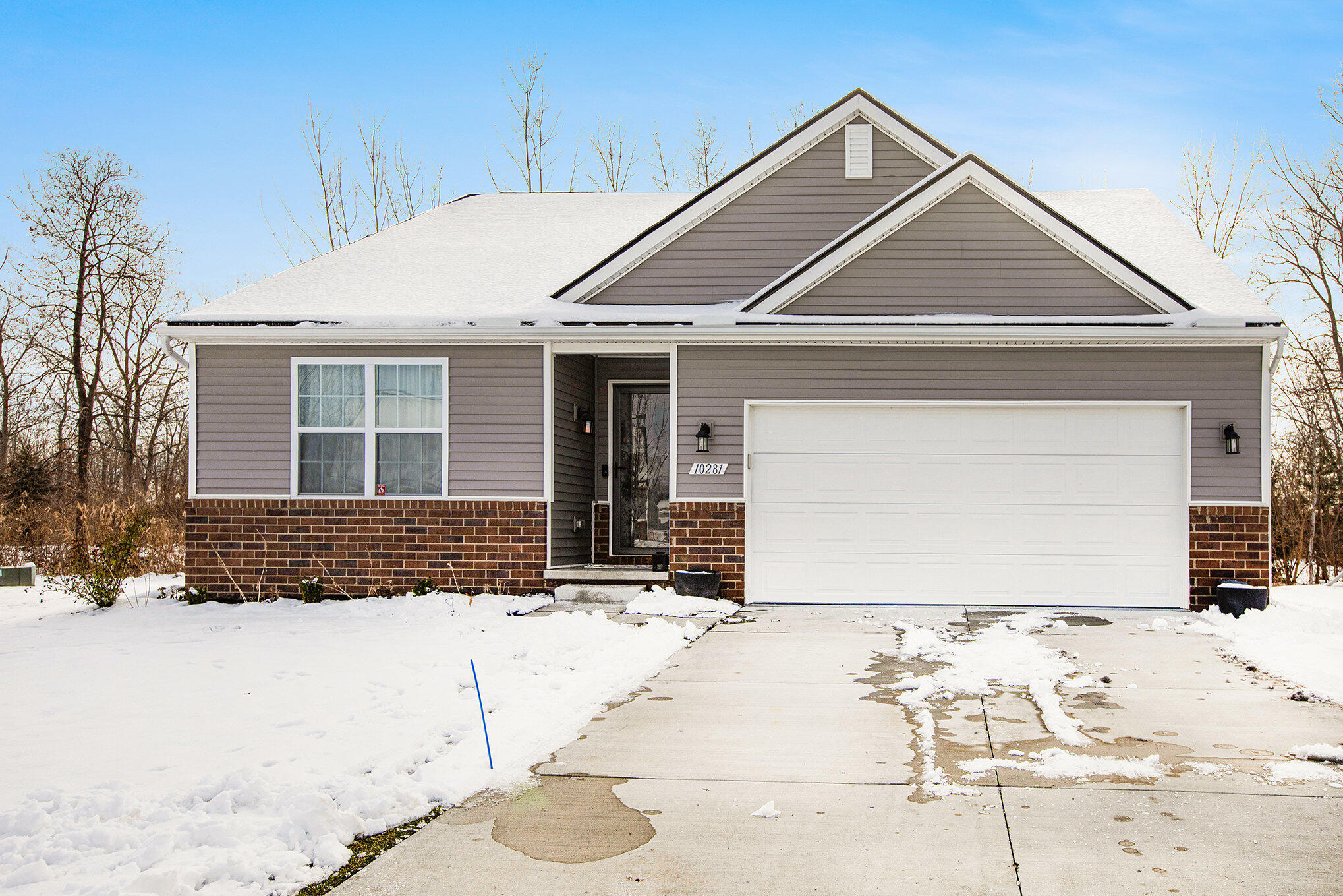 10281 Swan Lake Circle