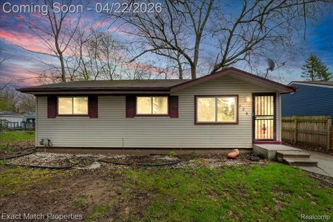 Photo of 724 Parkwood Avenue, Pontiac City, MI 48340 (MLS # 20261026451)
