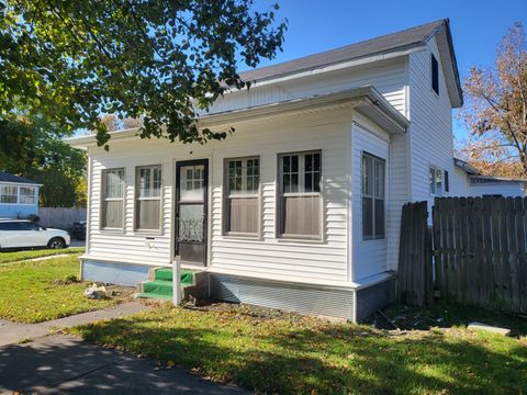 Photo of 623 S Mason Street, Saginaw City, MI 48602 (MLS # 81026018782)