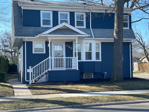985 W Hazelhurst Street Ferndale City MI 48220