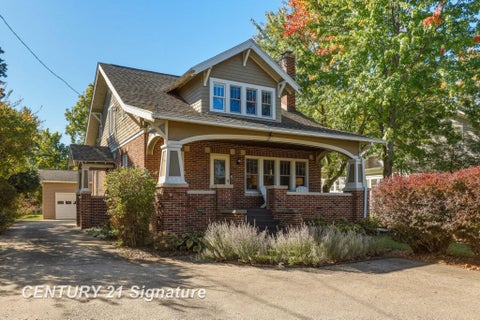 Photo of 4103 State Street, Saginaw Charter Township, MI 48603 (MLS # 61050225573)