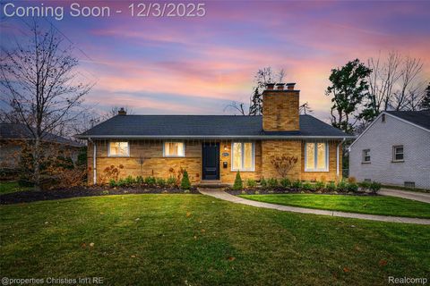 16927 Beverly Road Beverly Hills Village MI 48025