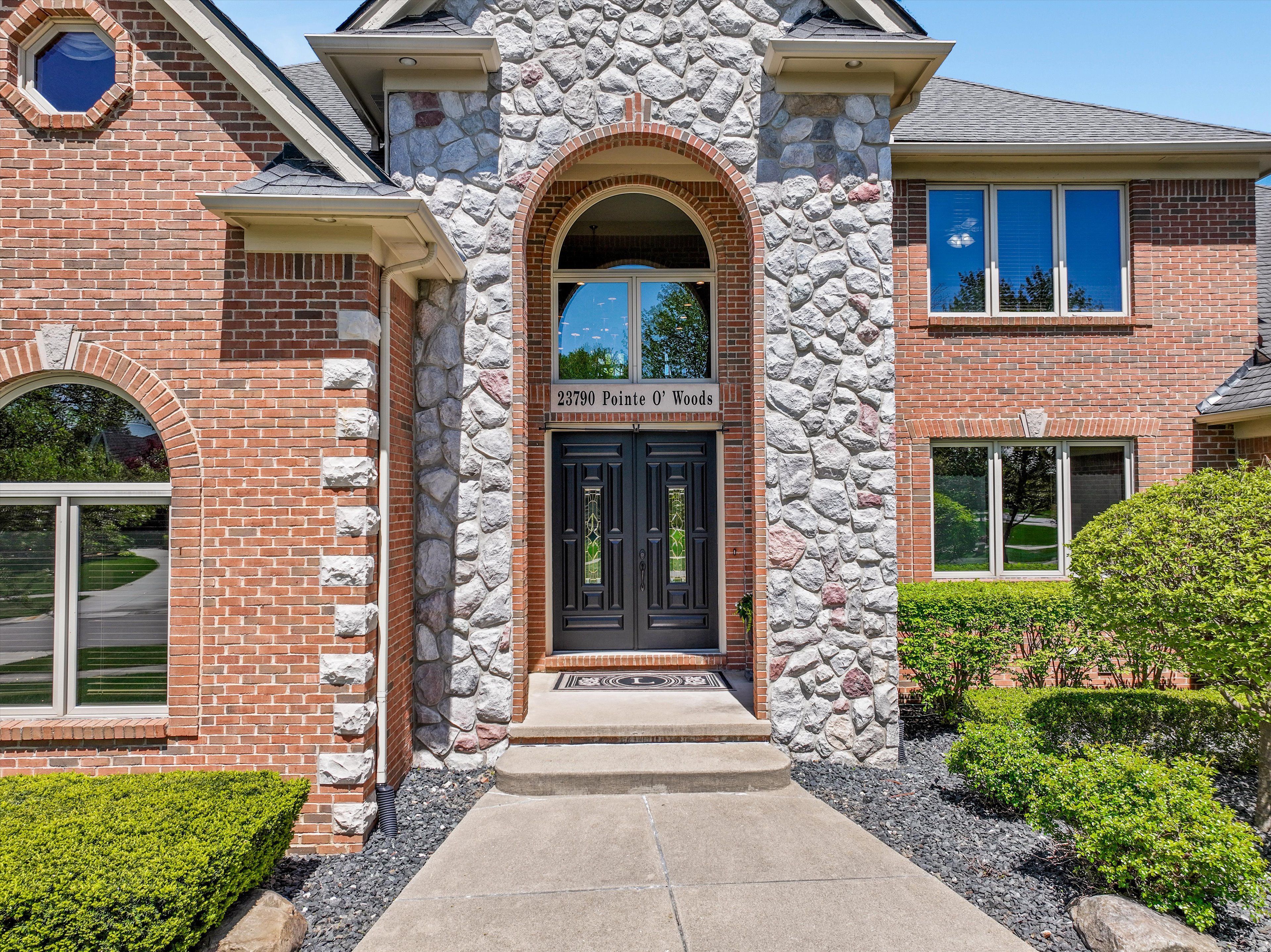 23790 Point O Woods Court