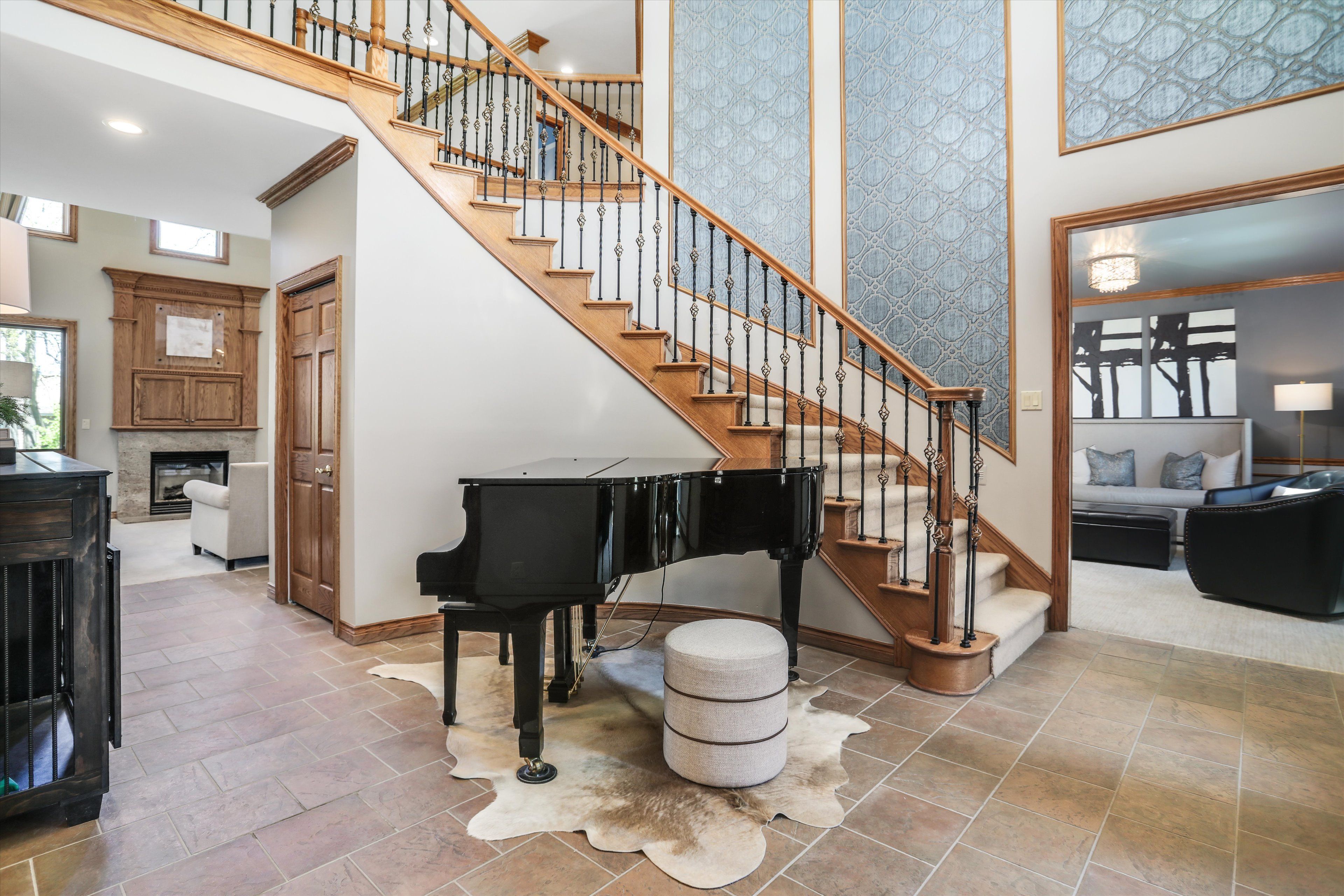 23790 Point O Woods Court