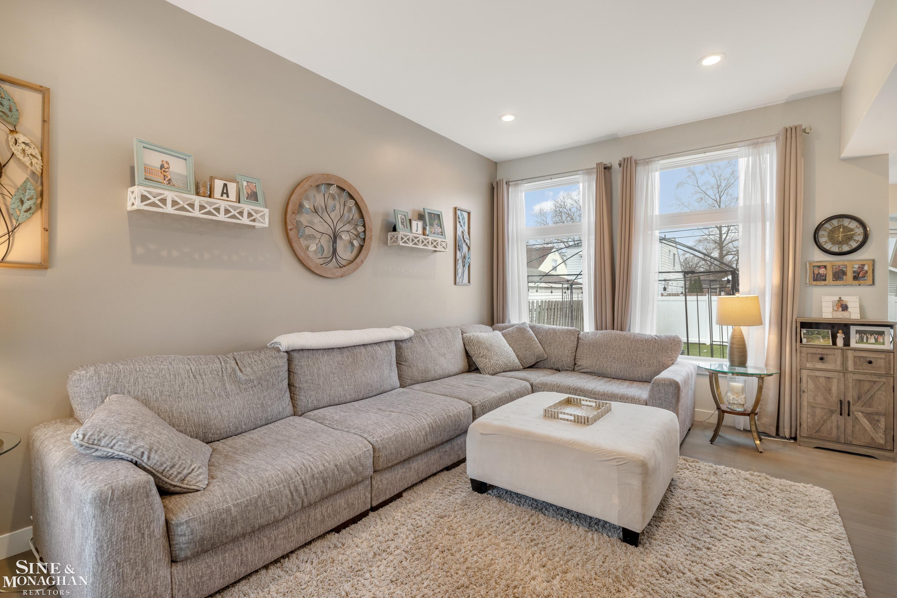 21622 Rosedale Street