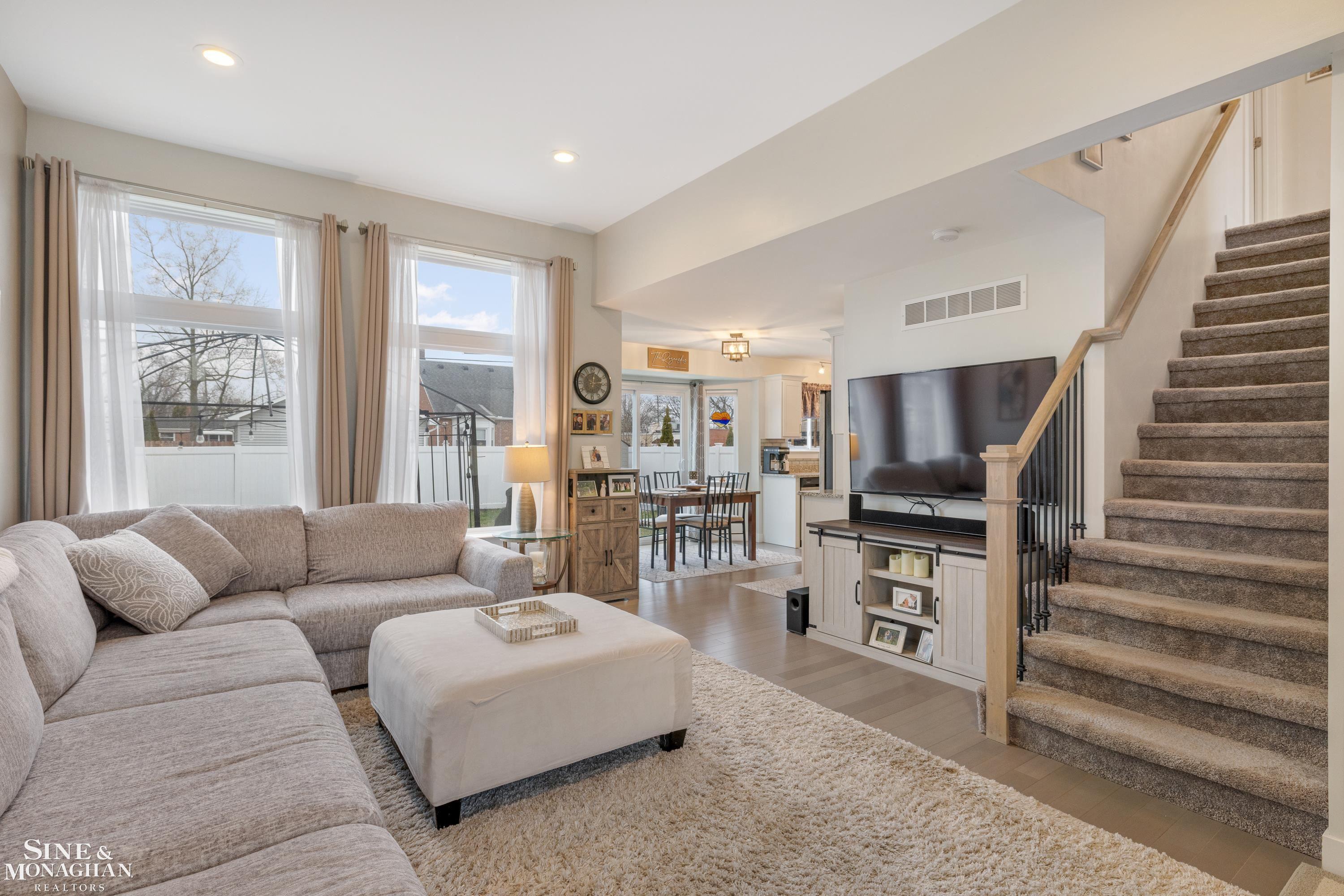 21622 Rosedale Street