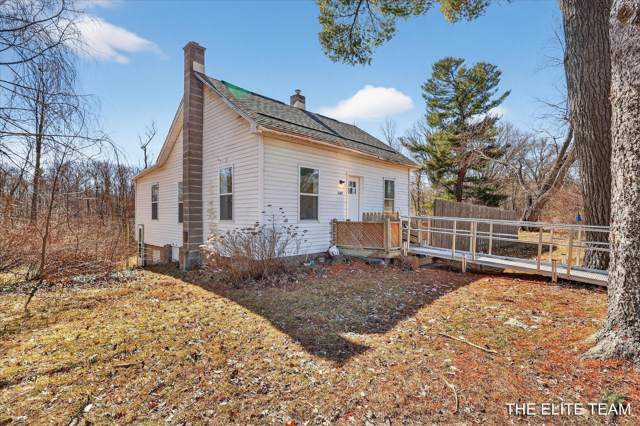 343 W Long Lake Road