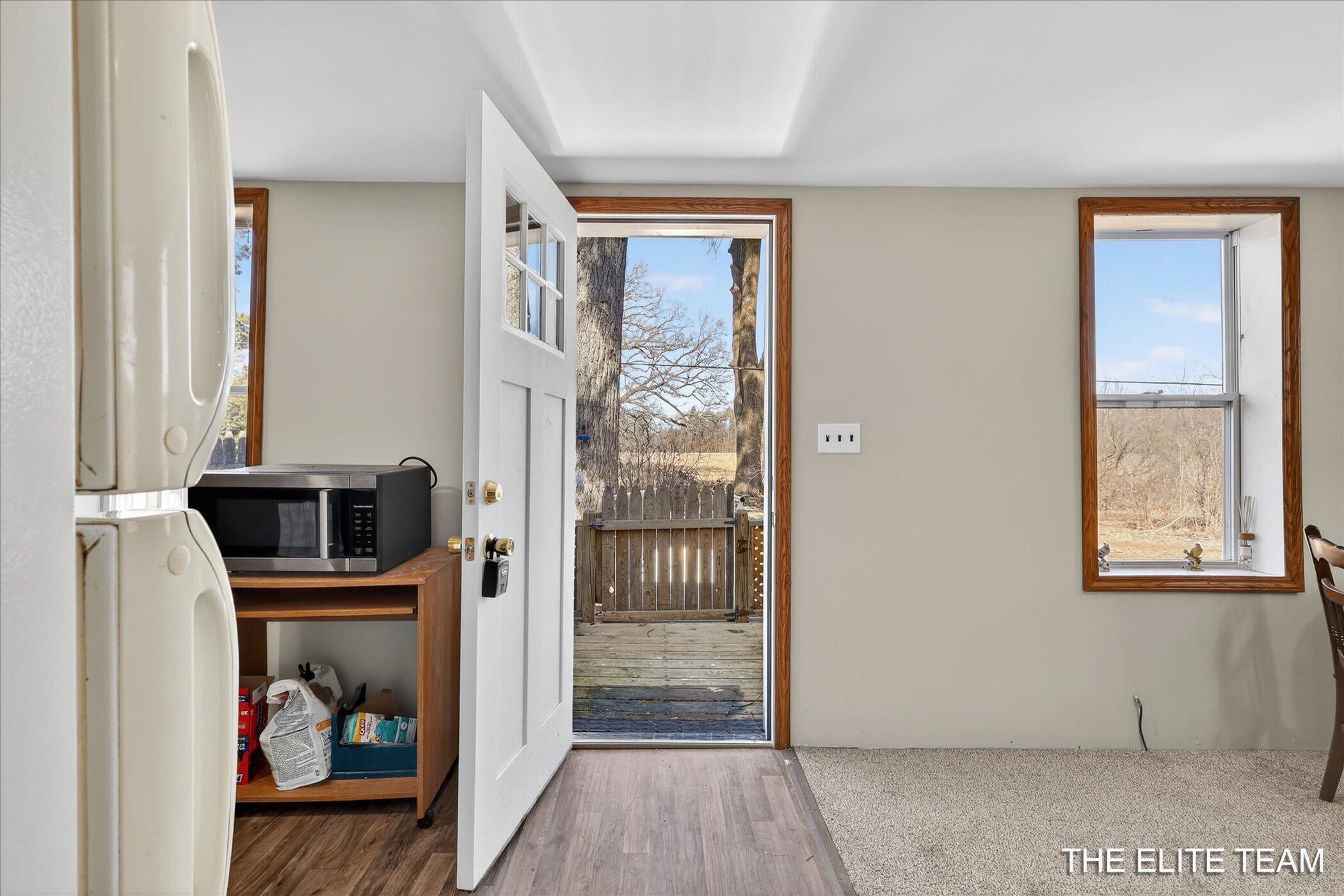 343 W Long Lake Road