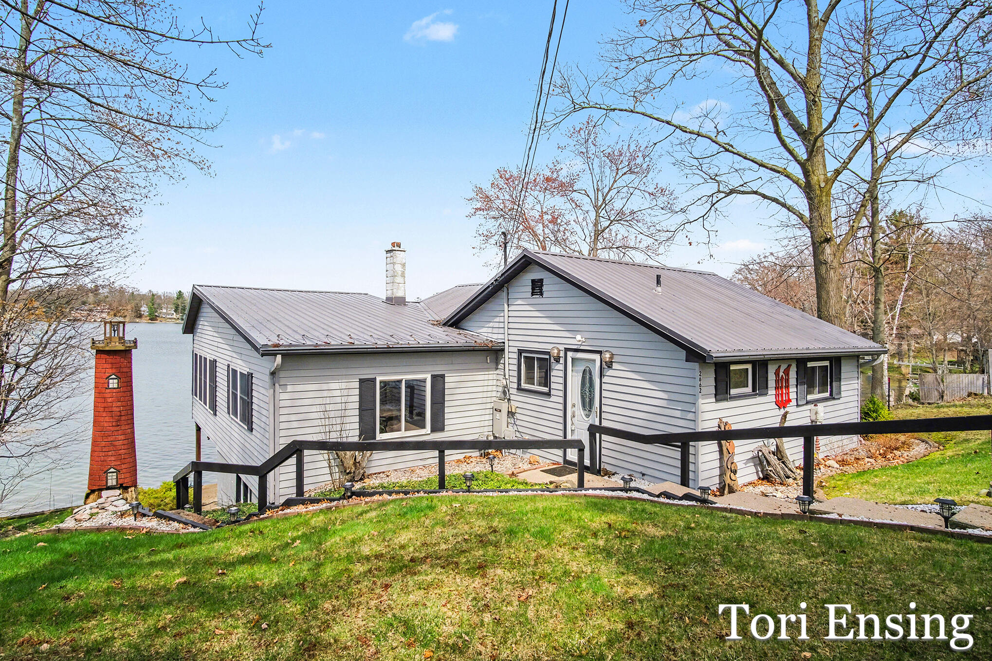 2662 Lakeside Drive