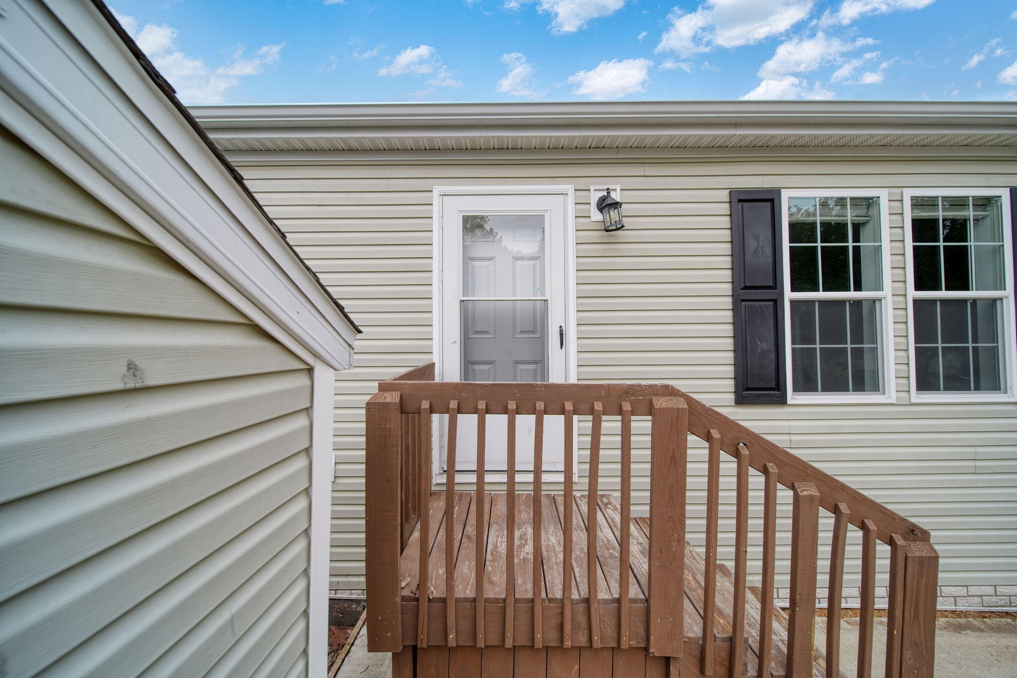 520 Missouri River Court