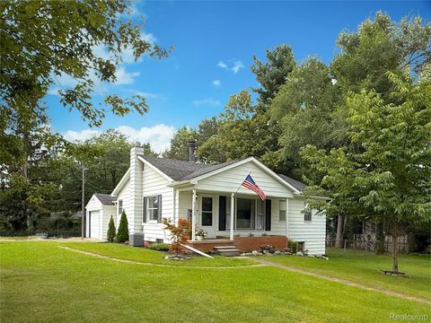 Photo of 63023 Ivy Drive, Washington Township, MI 48095 (MLS # 20251032142)
