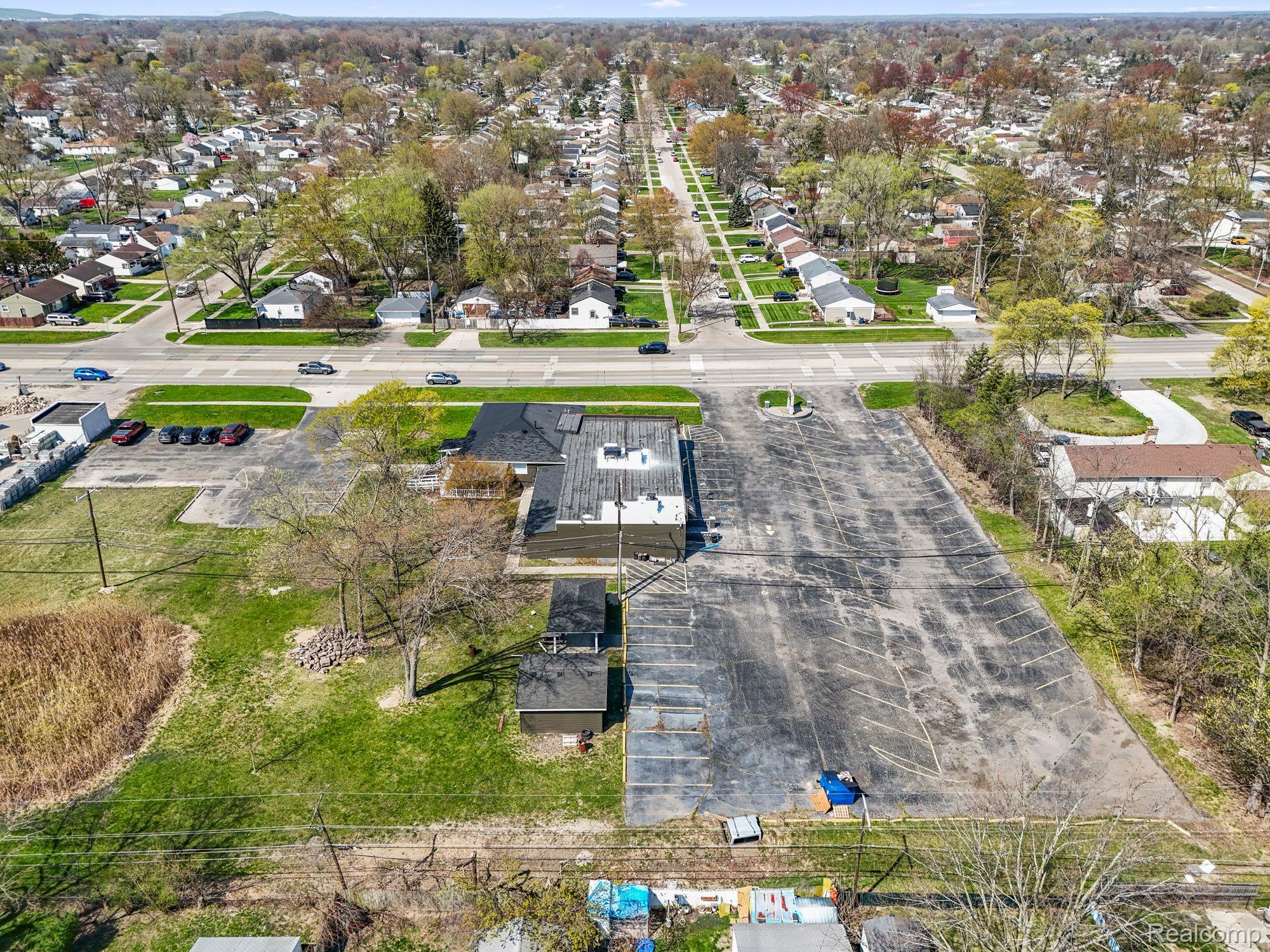 1217 S Merriman Road