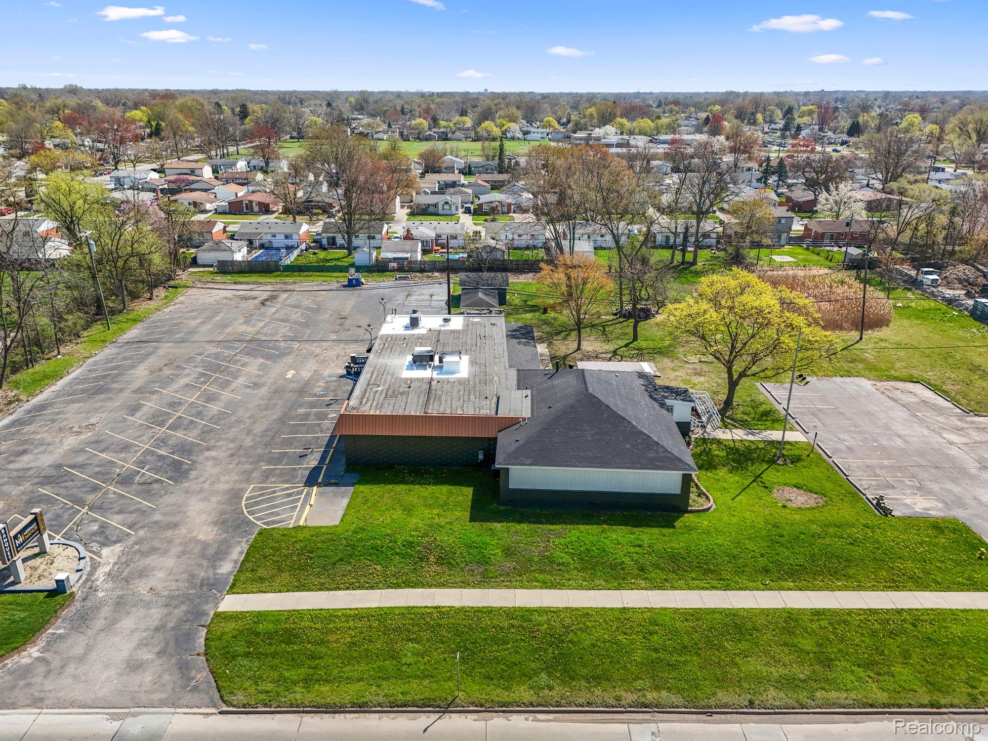 1217 S Merriman Road