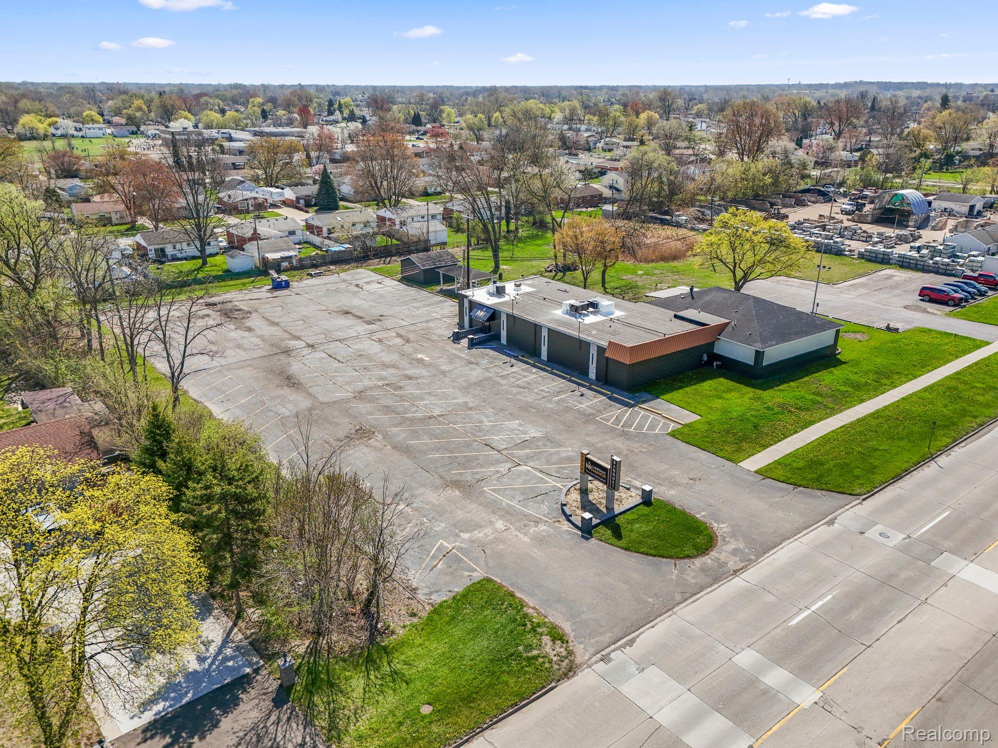 1217 S Merriman Road