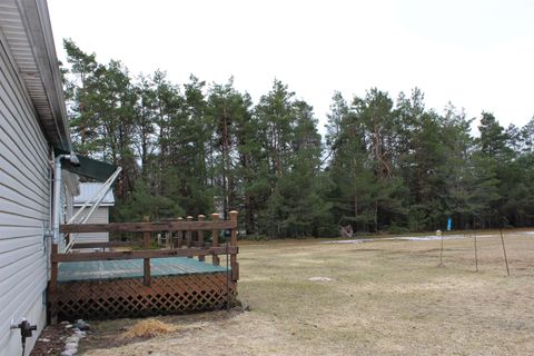 Tiny photo for 3101 Kay E Lane, Foster Township, MI 48661 (MLS # 77080066581)